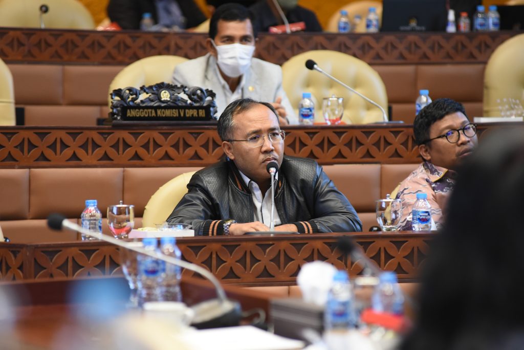 Suryadi Jaya Purnama Anggota Komisi VI DPR RI