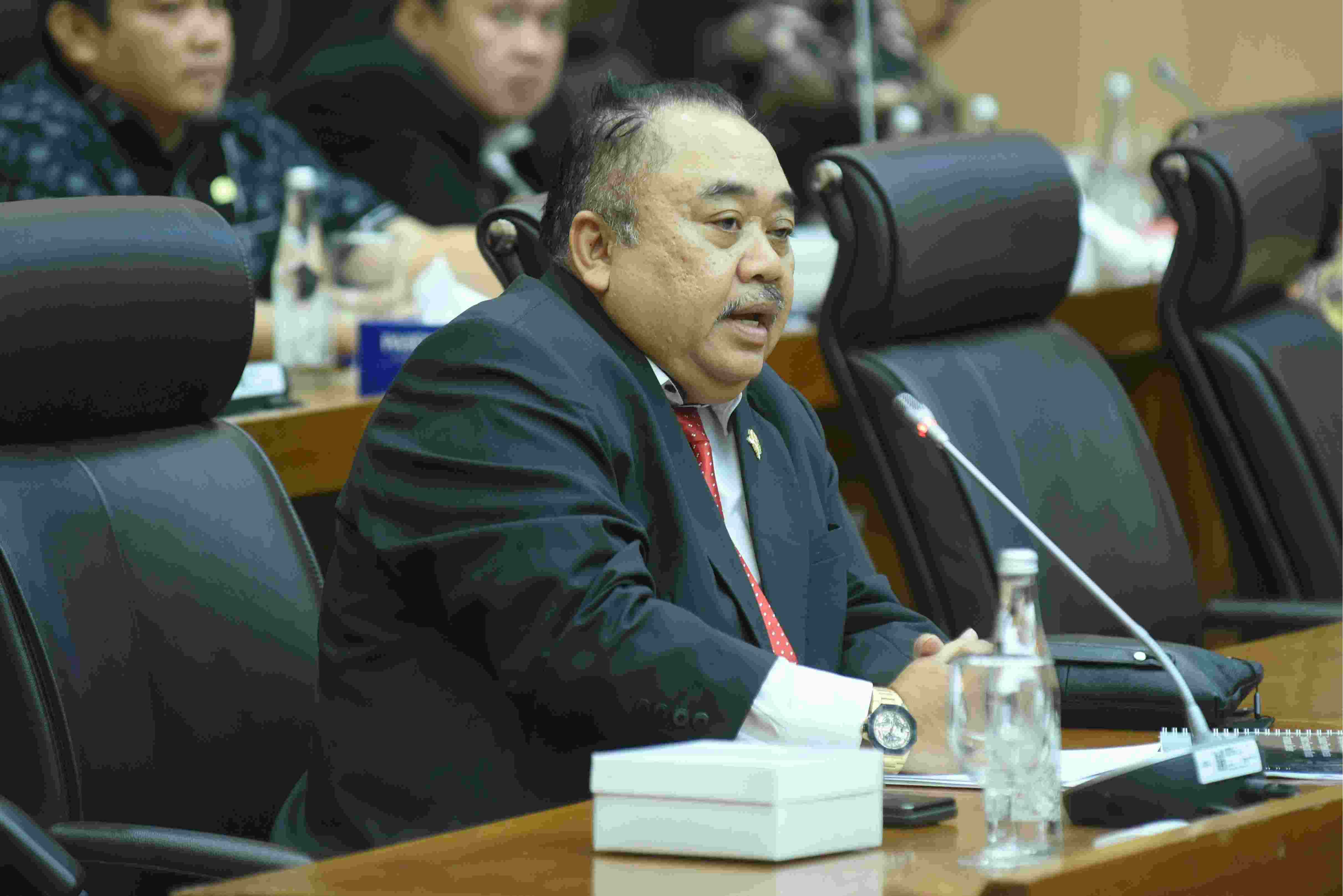 Wacana WFH Satu Hari untuk Tekan Konsumsi BBM Harus Dievaluasi