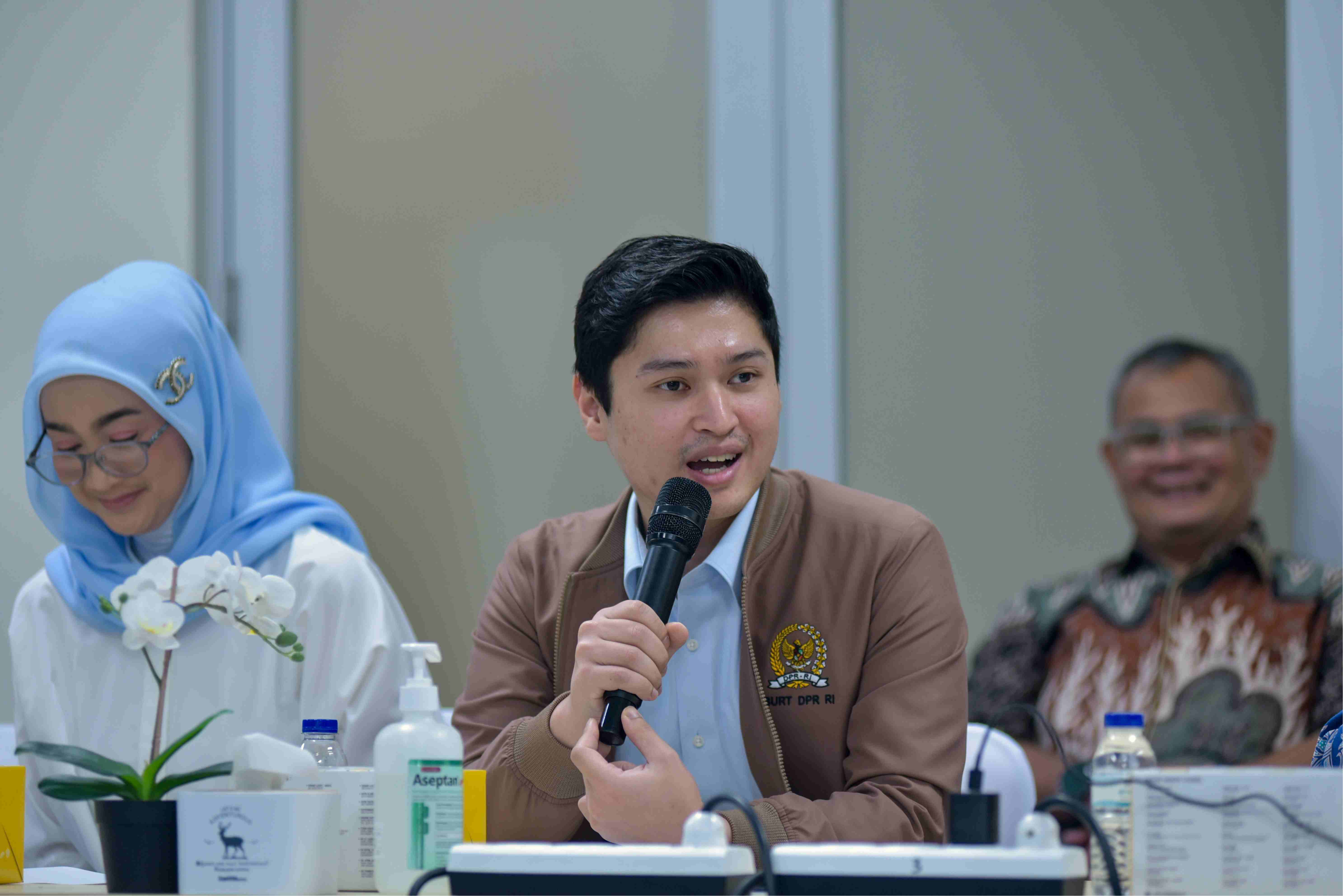 BURT DPR RI Awasi Pelayanan Jamkestama di RS EMC Sentul