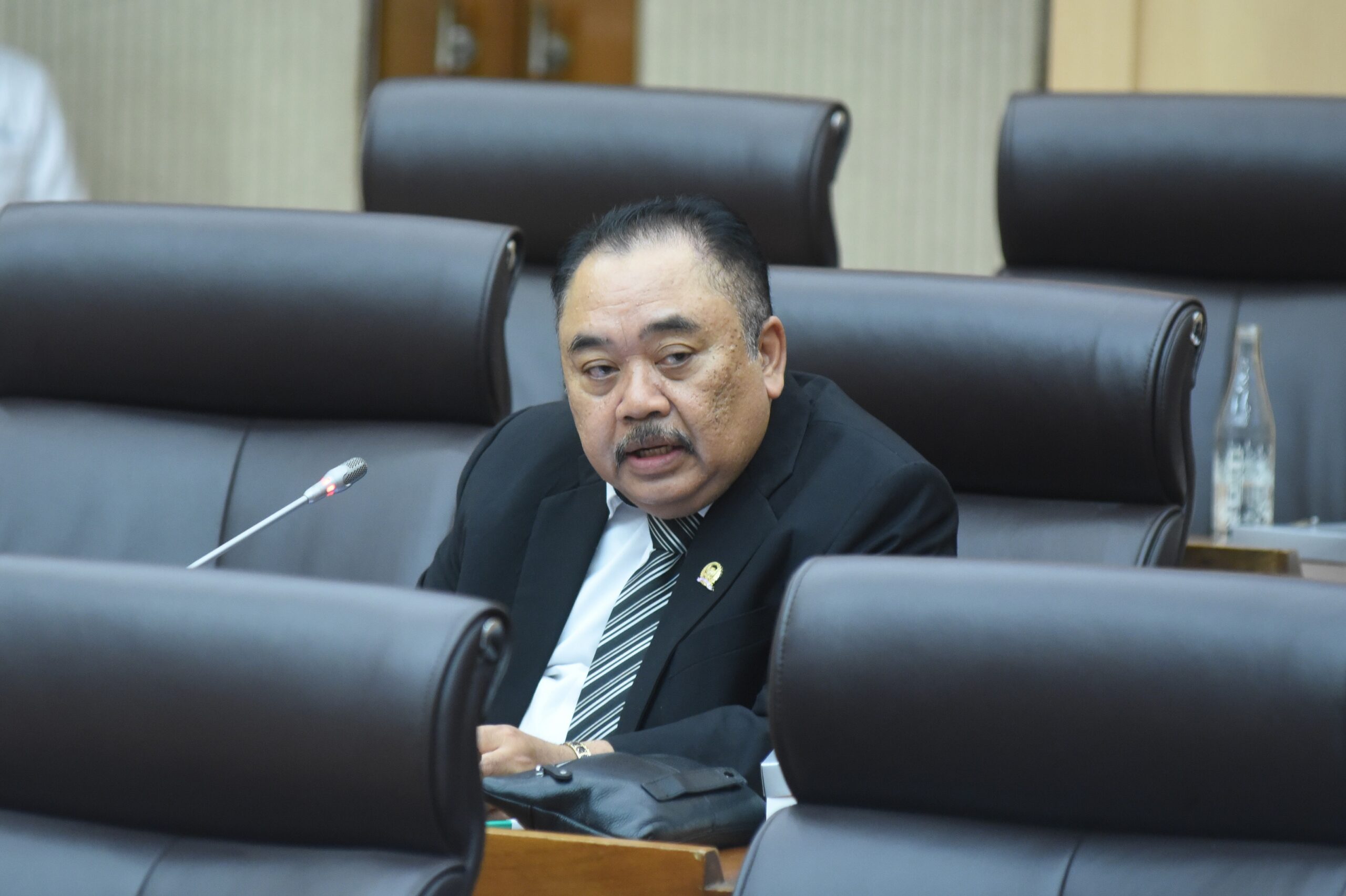 Diduga Terafiliasi dengan Israel, Ateng Minta Izin Geothermal Telaga Rano Ditinjau Ulang