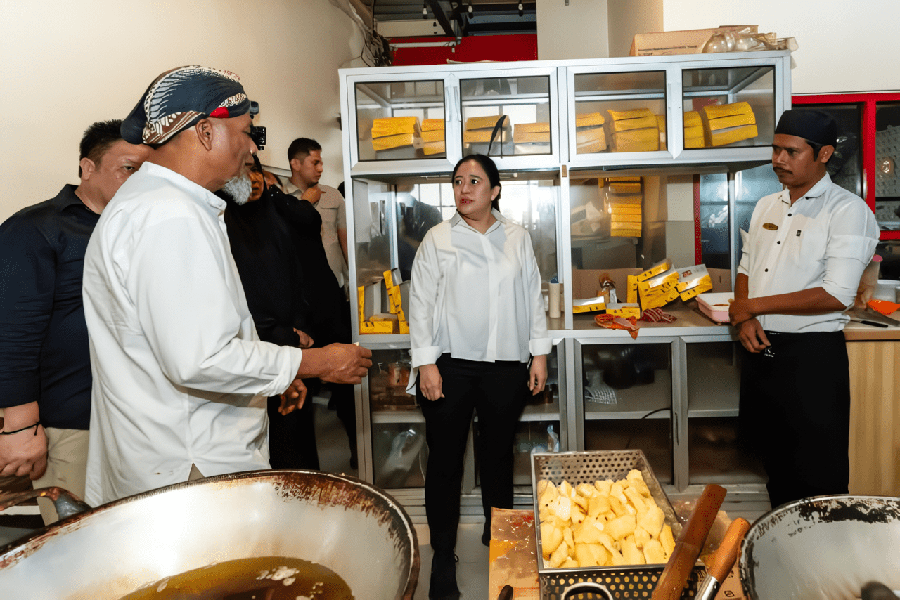 Datangi Kampung ‘Bakery’ dan Kafe ‘Singkong’ di Salatiga, Puan Dorong Dukungan Pemerintah untuk UMKM