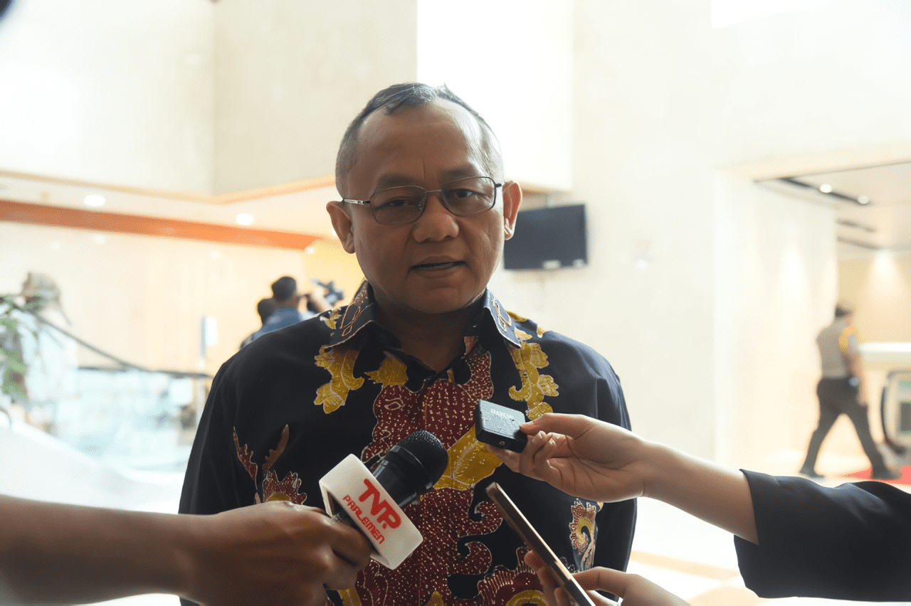 Komisi VI Minta KAI Tidak Buru-Buru Impor KRL dari China: Prioritaskan Produk Dalam Negeri