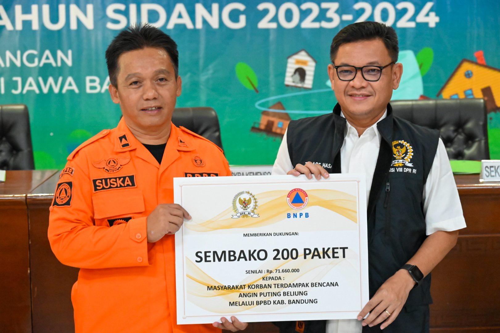 Komisi VIII Tinjau Bantuan Pascabencana Puting Beliung di Kabupaten Bandung