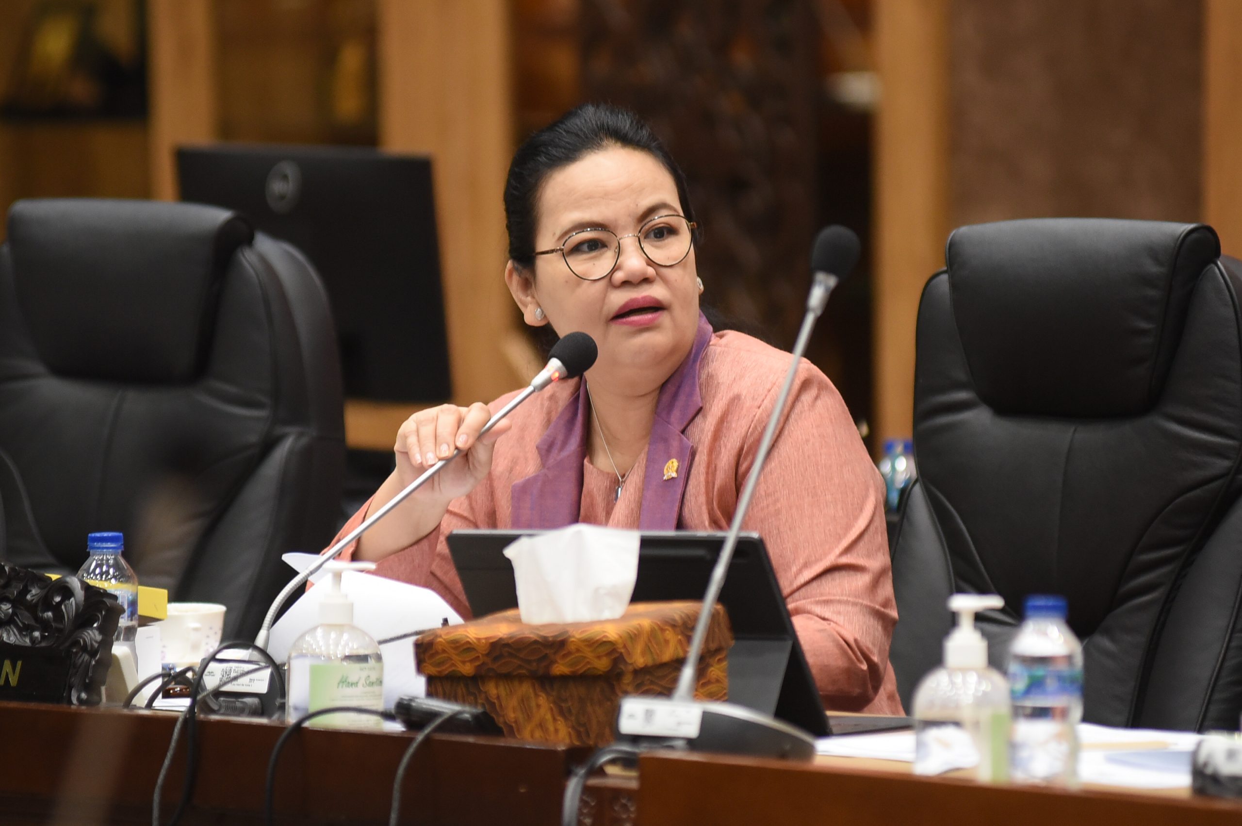 Komisi X Ingatkan Naturalisasi Thom Haye, Ragnar Oratmangoen, dan Maarten Pae Harus Lalui Tahapan Amanat Konstitusi