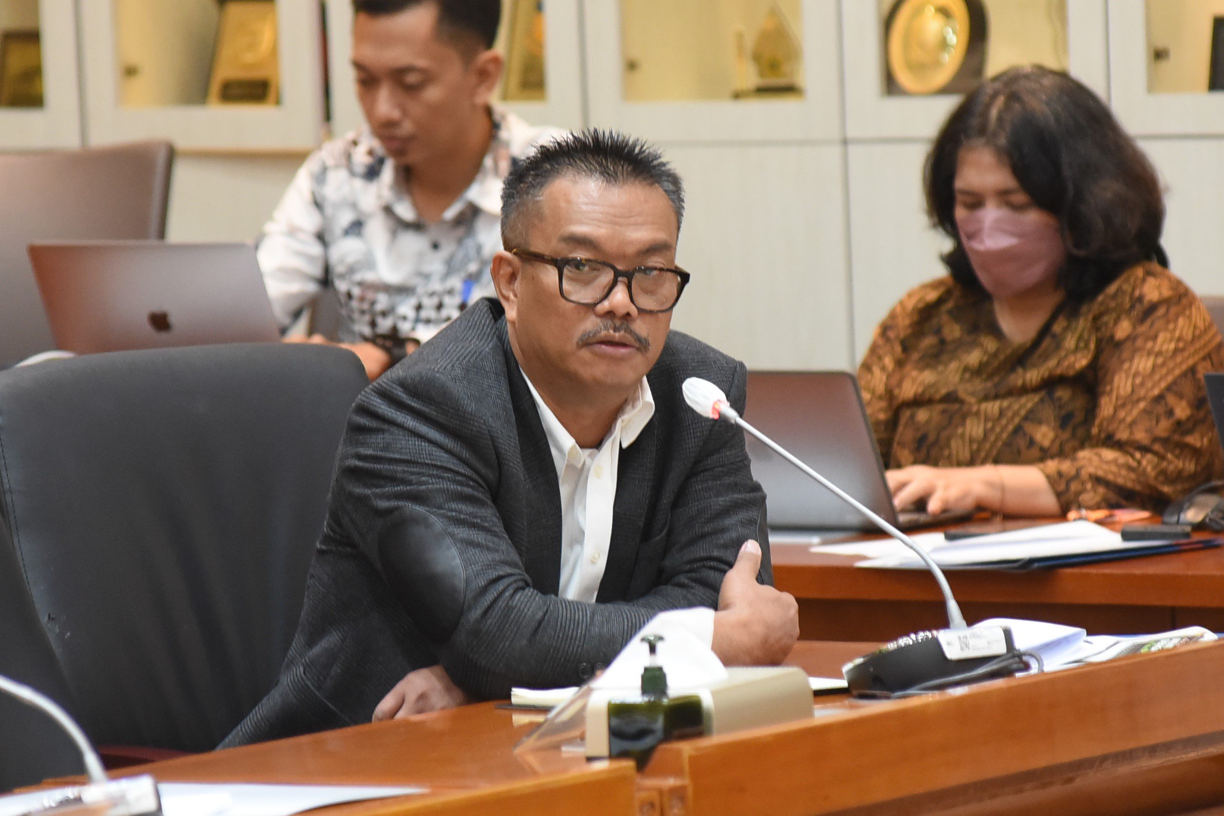 Tak Sebatas Imbauan, Legislator Dorong THR Bagi Ojol Dituangkan dalam Permenaker