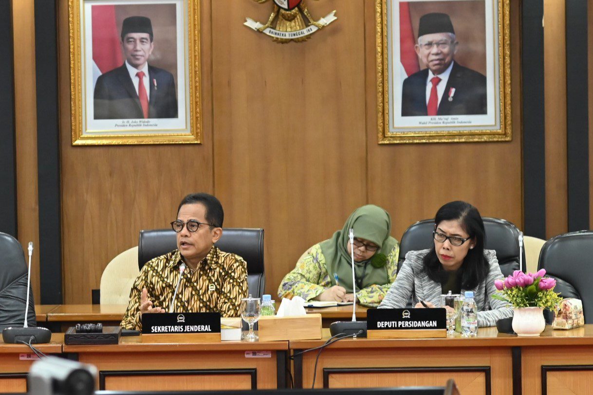 Indra Iskandar Pastikan Kesiapan Timwas Haji DPR RI 2024 dalam Rapat Koordinasi Terakhir