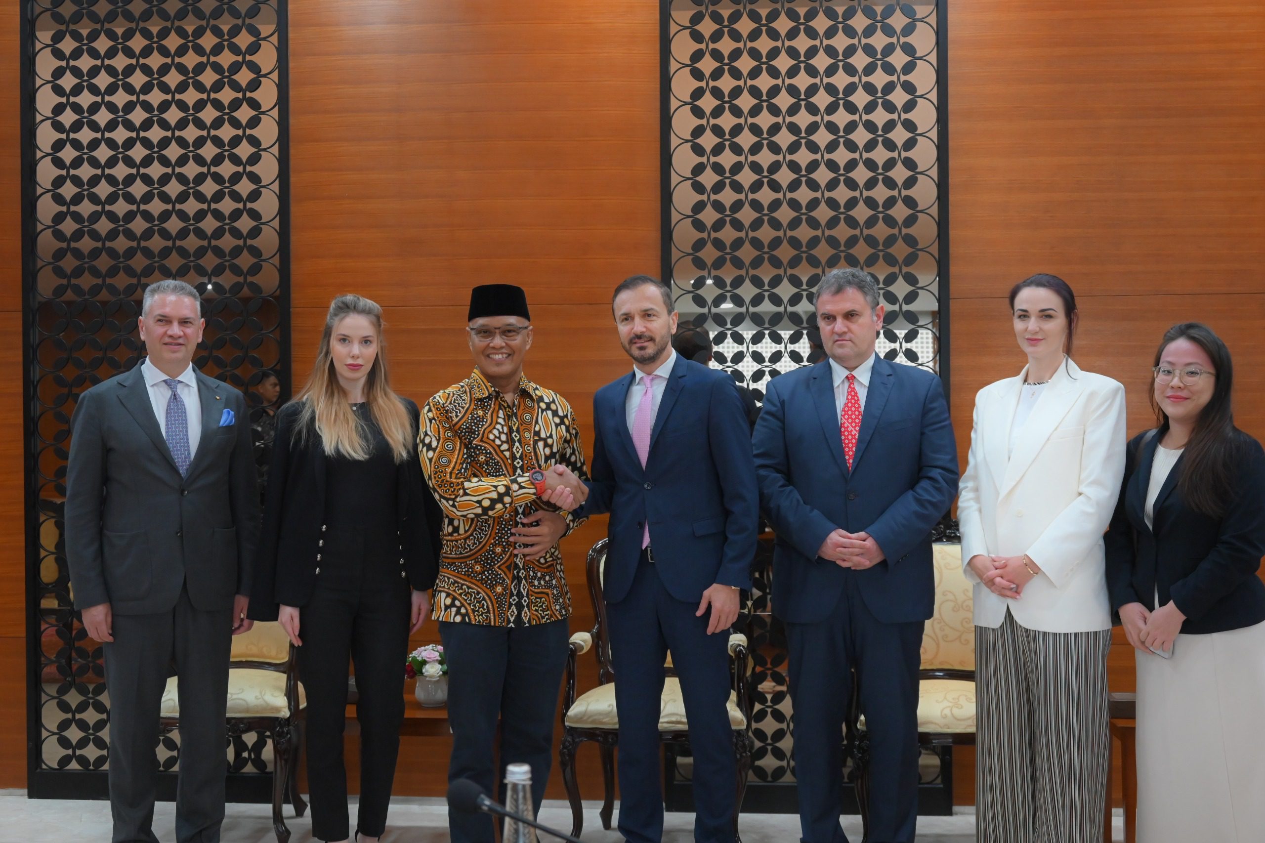 BKSAP-Rumania Tindak Lanjuti Kerja Sama Kesehatan Hingga Universitas