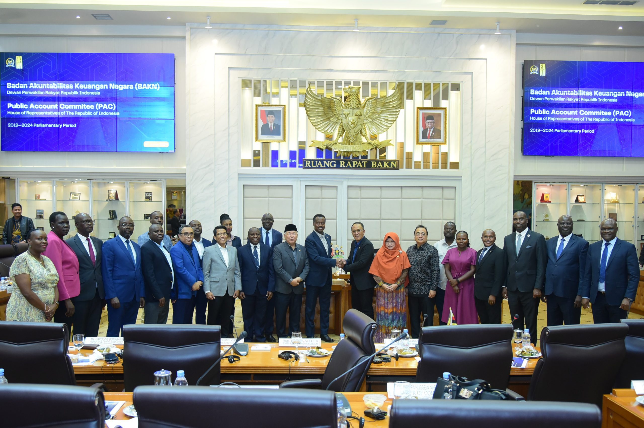 Tukar-Menukar Pengetahuan Keparlemenan Antara Indonesia-Uganda terkait Pengawasan BPK