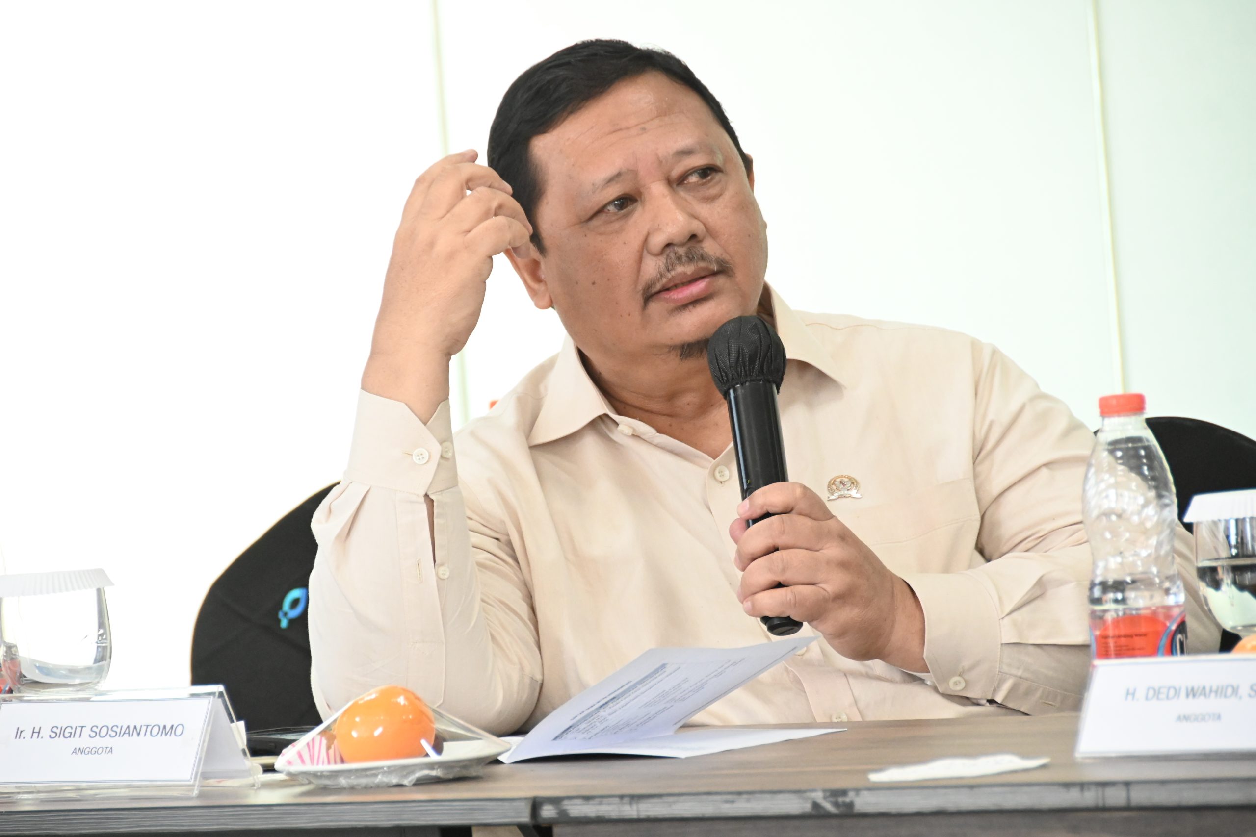 Miris! Aktivitas Bongkar Muat di Makassar New Port Lebih Banyak Impor, Bikin Rupiah Tergerus