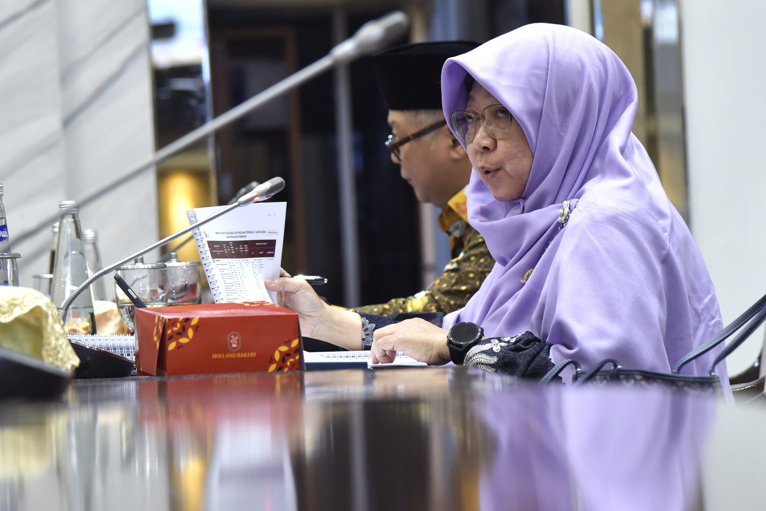 Dalami Laporan Triwulan I OJK, Anis Tekankan Pengembangan Perbankan Syariah