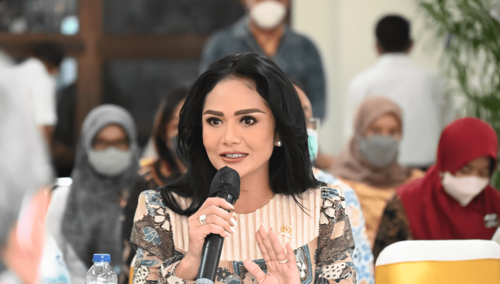 Perketat Regulasi Klinik Kecantikan, Kemenkes Perlu Berikan Pendampingan Kasus Sedot Lemak Selebgram