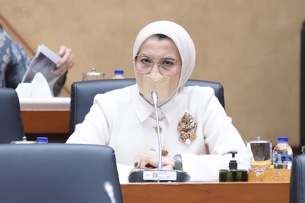 Pemerintah Harusnya Menimbang Dampak Kesehatan Pemberian Alat Kontrasepsi bagi Remaja