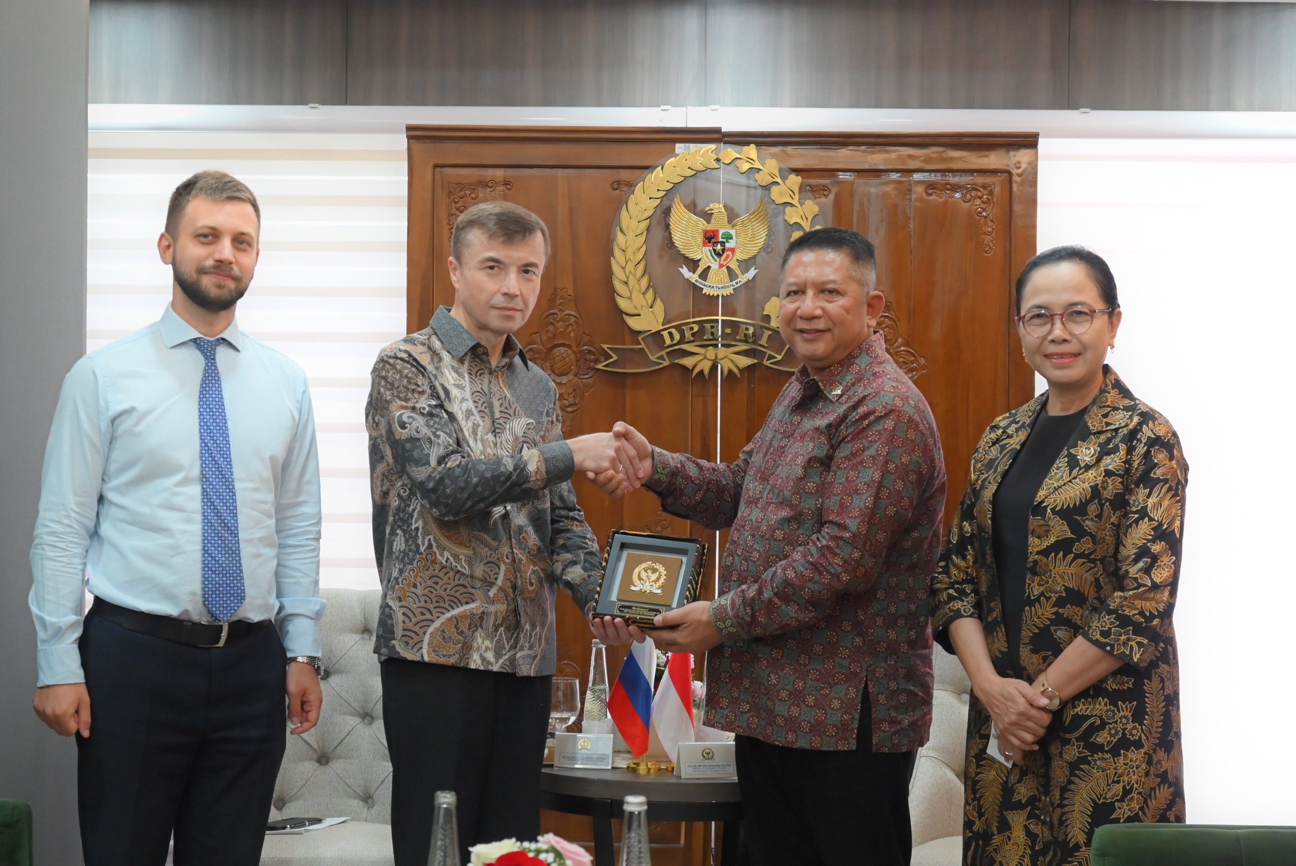 Jalin Hubungan Diplomatik RI dengan Rusia