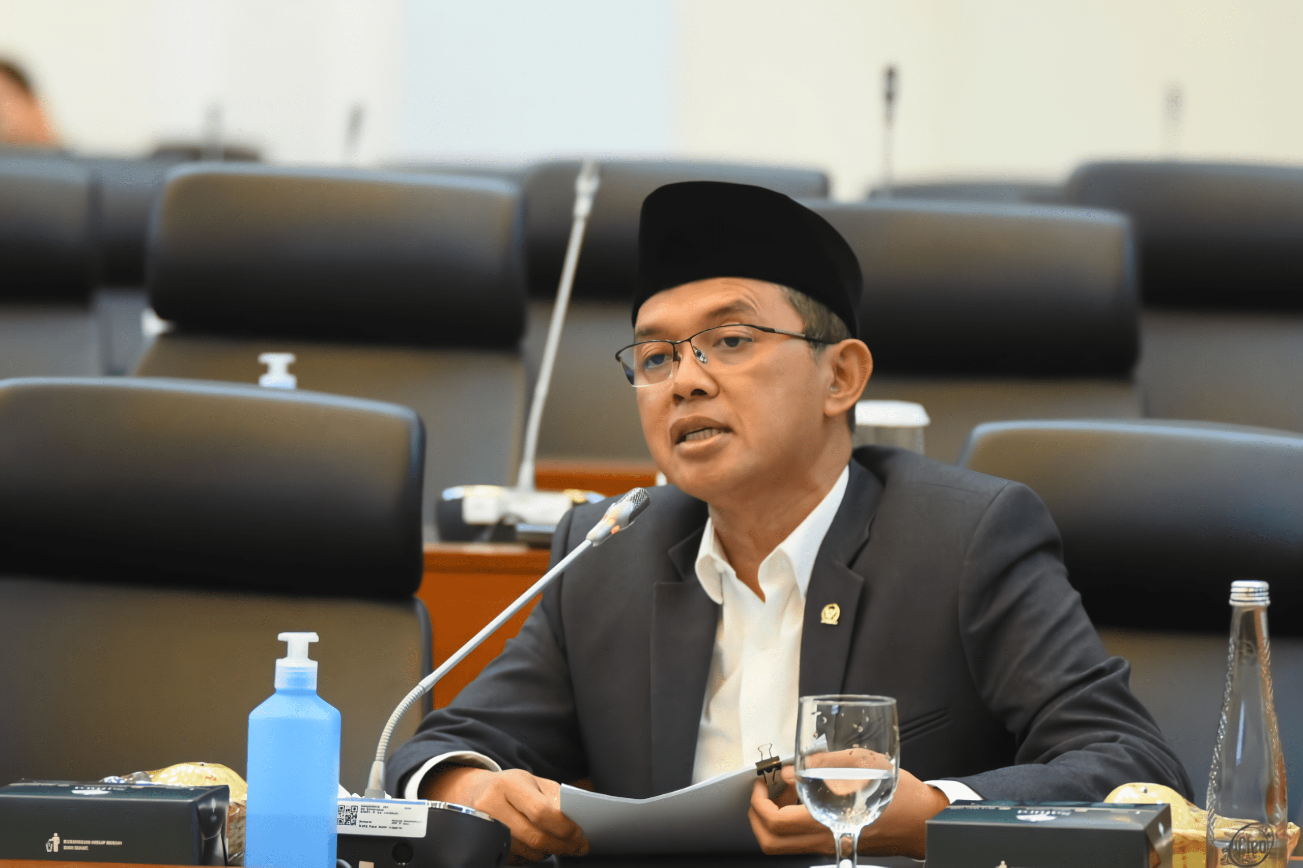 Maman Imanul Haq Pertanyakan Kebijakan Kemenag Alihkan Kuota Haji 2024
