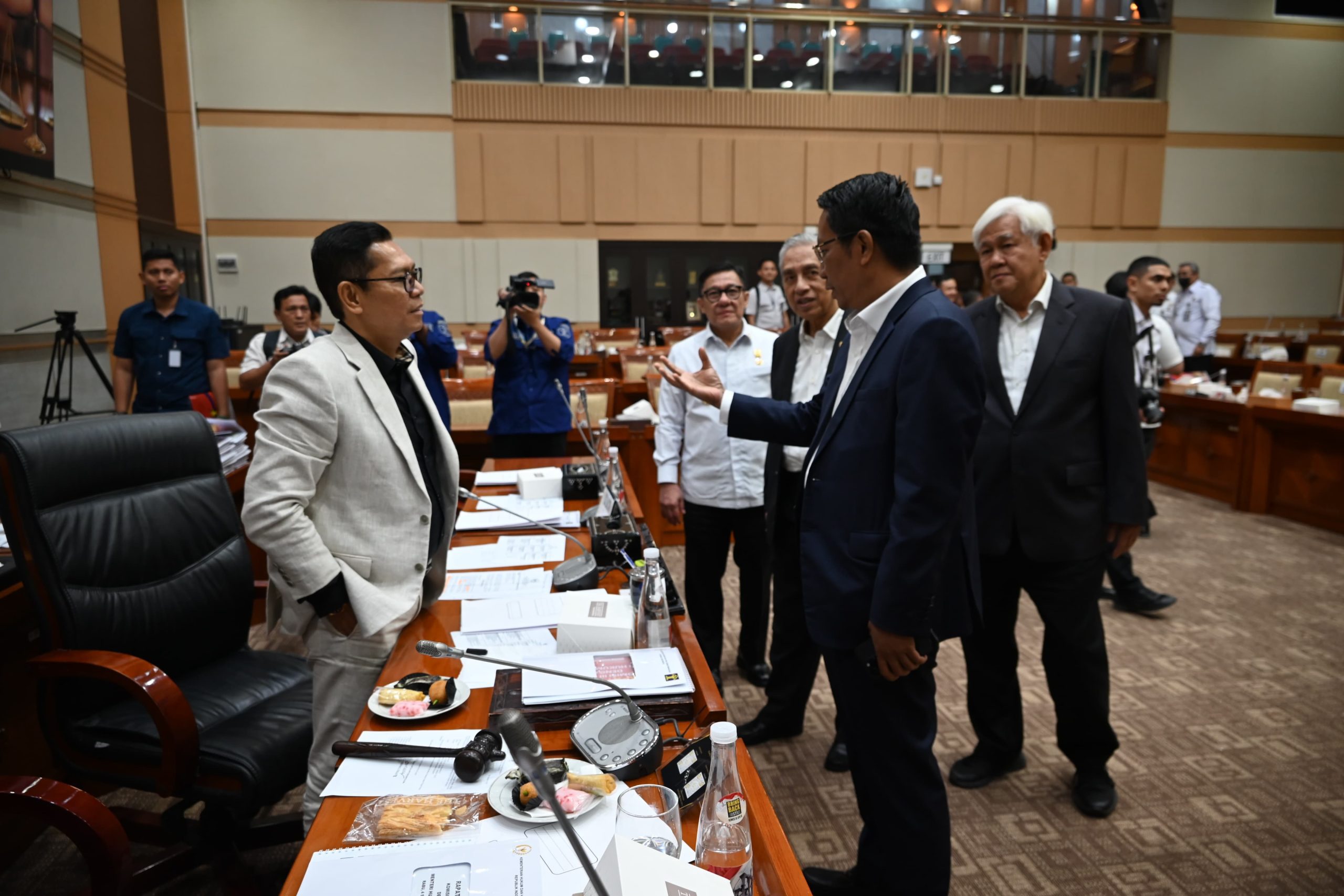 Komisi III Apresiasi Kinerja Menkumham dan Jaksa Agung dalam Raker Pembahasan RKA K-L 2025