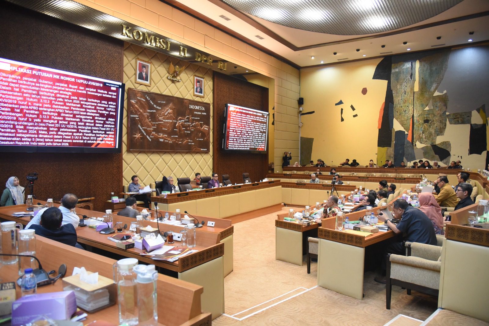 Tuntaskan 80 UU di Periode 2019-2024, Komisi II Dorong Capaian Legislasi