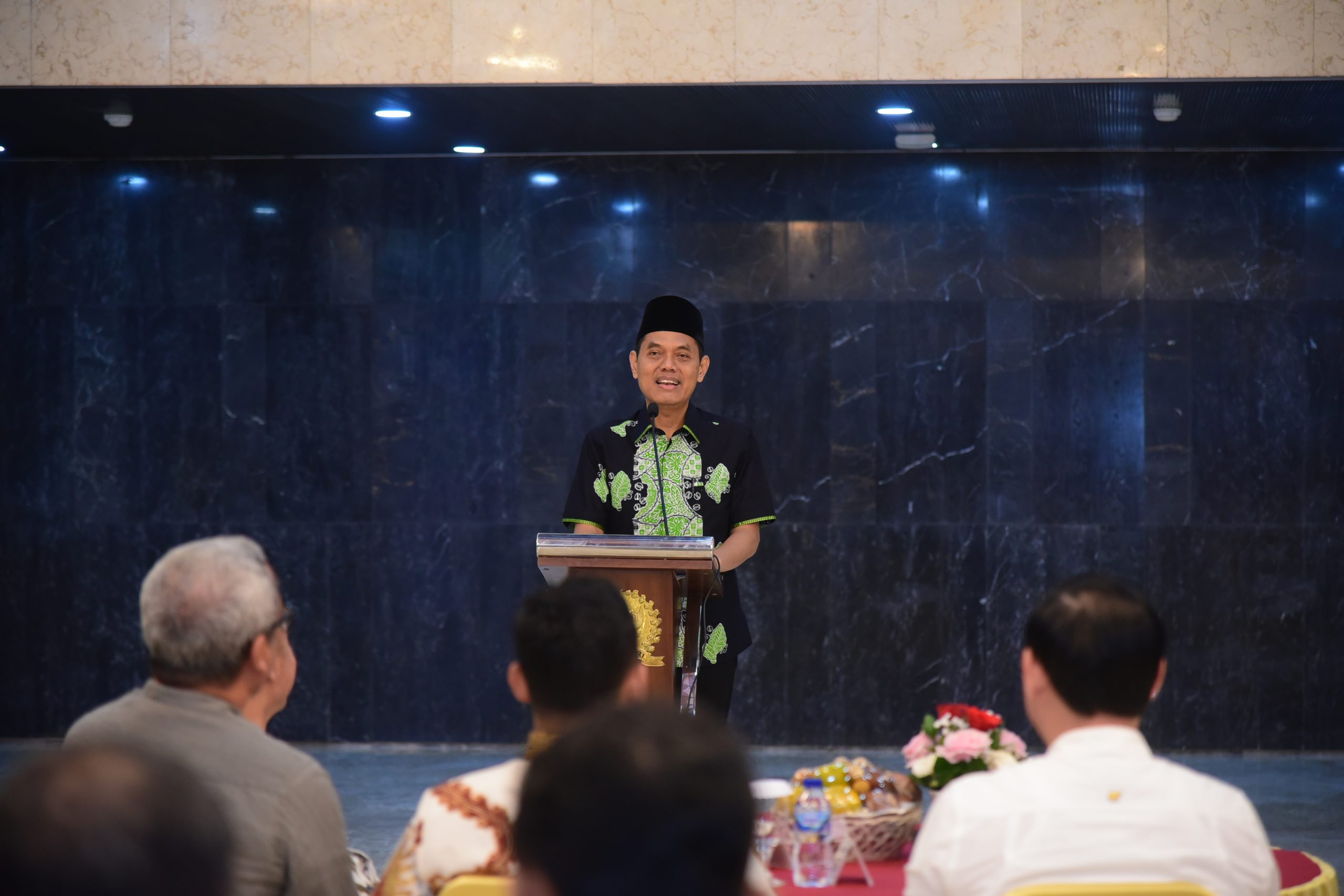 Zulfikar Tekankan Pentingnya Sinergi Wartawan dan Parlemen dalam Pengukuhan Pengurus KWP Baru