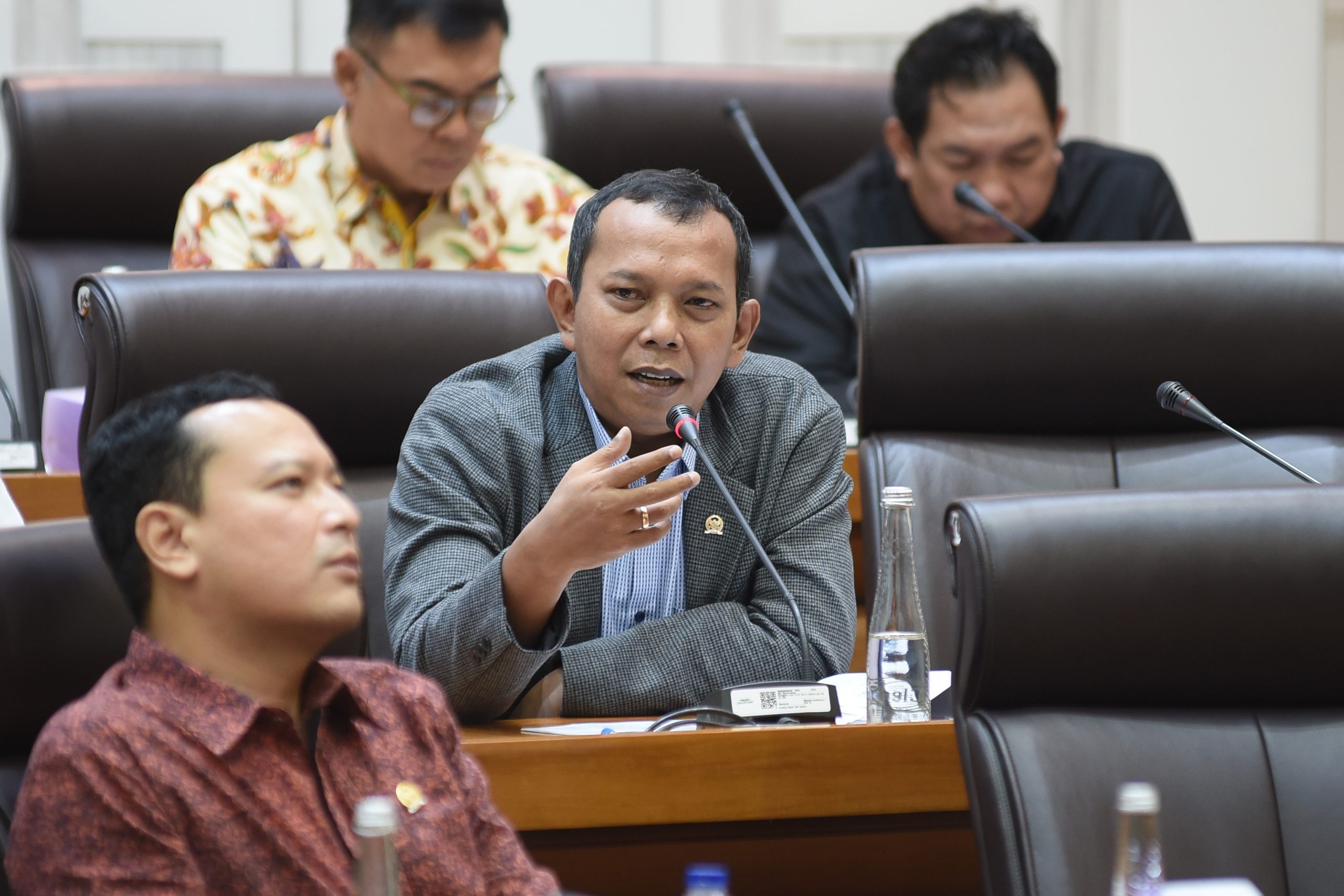 Iman Adinugraha Tinjau PLTU dan Pelabuhan Perikanan Nusantara Pelabuhan Ratu Pasca Banjir Bandang