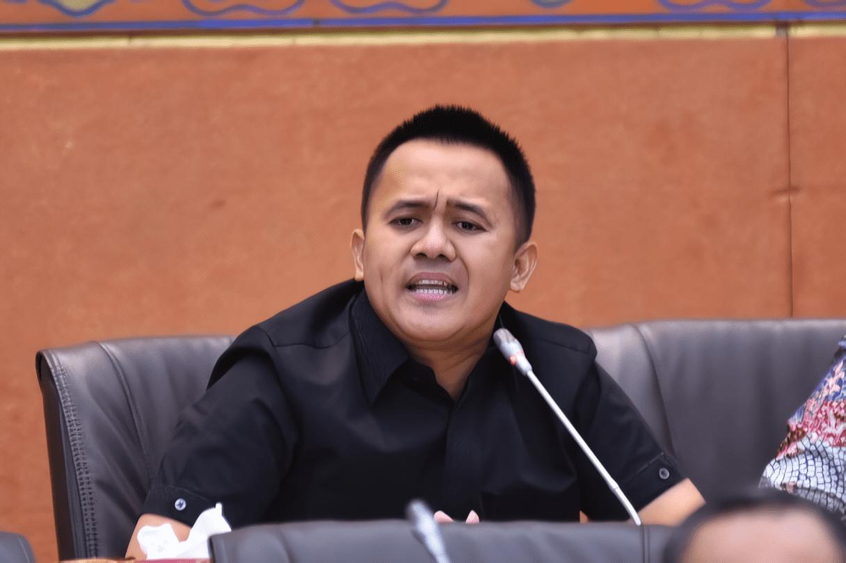 Pilu Keluarga Bunuh Diri karena Pinjol, Mufti Anam: Pemerintah Tak Berdaya, Rakyat Semakin Menderita