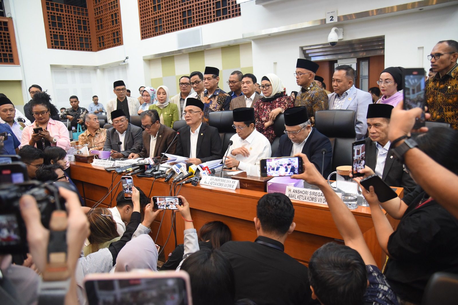 Biaya Haji 2025 Turun, DPR: Jemaah Tetap Nikmati Pelayanan Maksimal