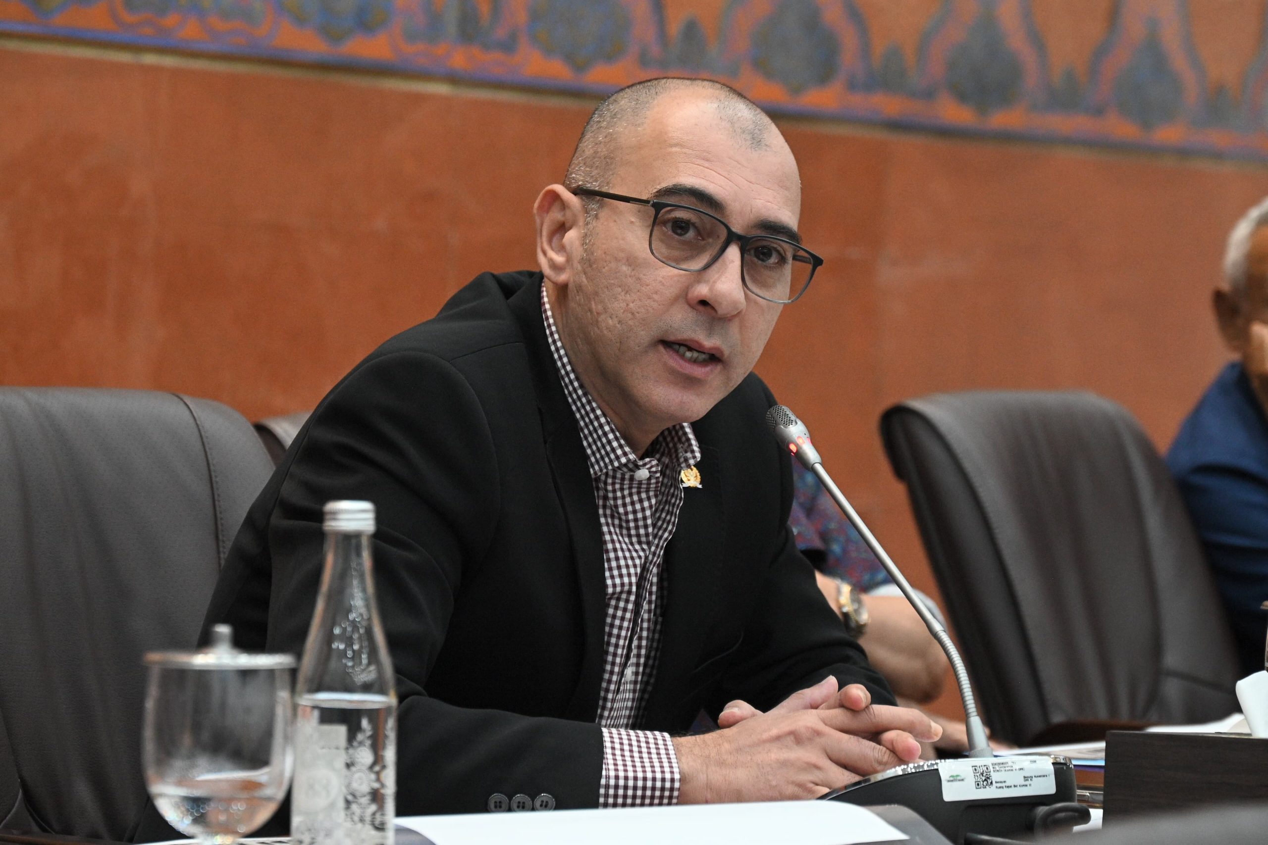 Polemik Pensiunan Pupuk Kaltim dan Jiwasraya: Komisi VI Desak Solusi Konkret