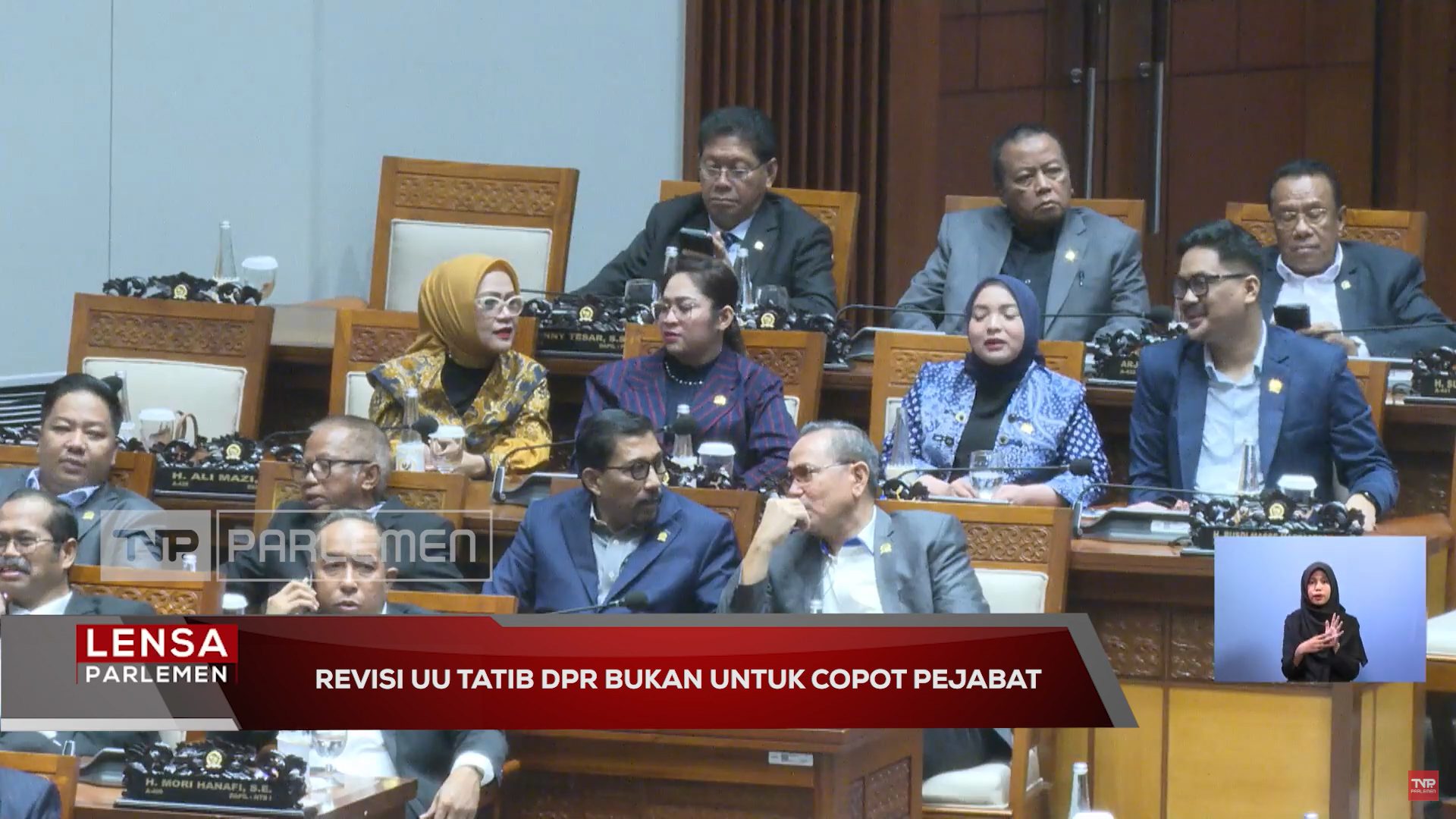 Revisi UU Tatib DPR Bukan untuk Copot Pejabat – Lensa Parlemen