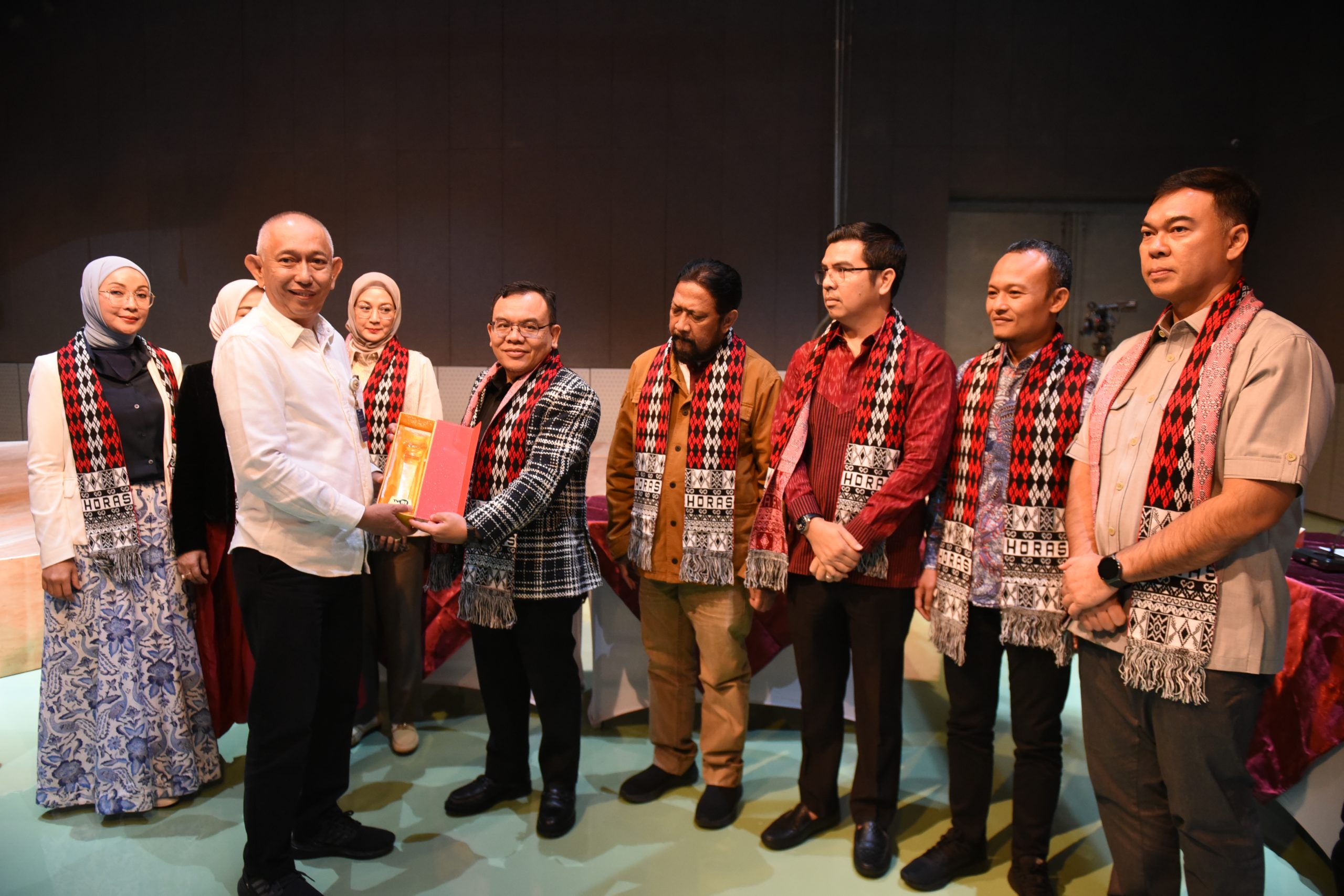 Jangan Ada Lagi PHK atau Pemotongan Gaji Karyawan LPP TVRI dan RRI