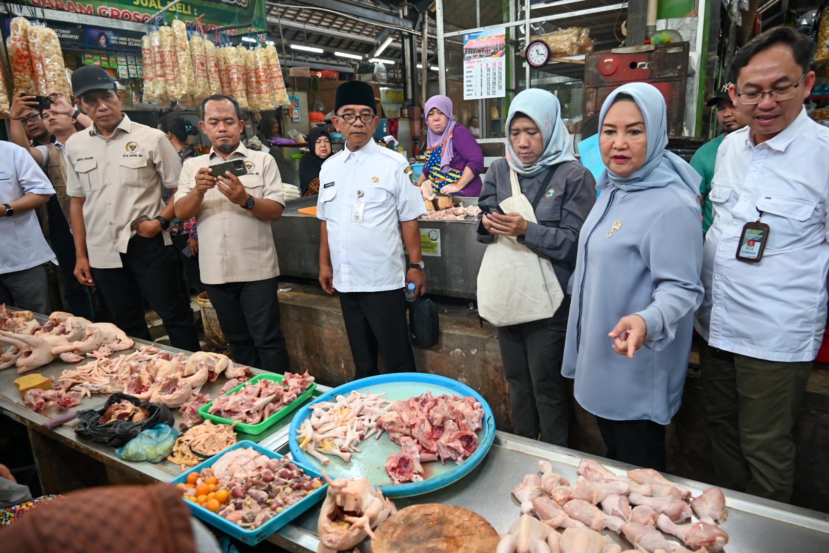 Santan Kemasan Langka, Legislator Soroti Perdagangan Kelapa