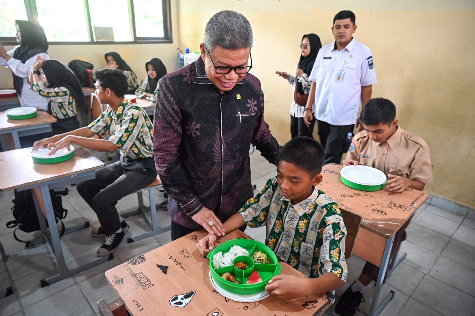 Komisi II: Pelaksanaan Program MBG di SMPN 25 Pekanbaru Memadai Secara Kualitas Menu