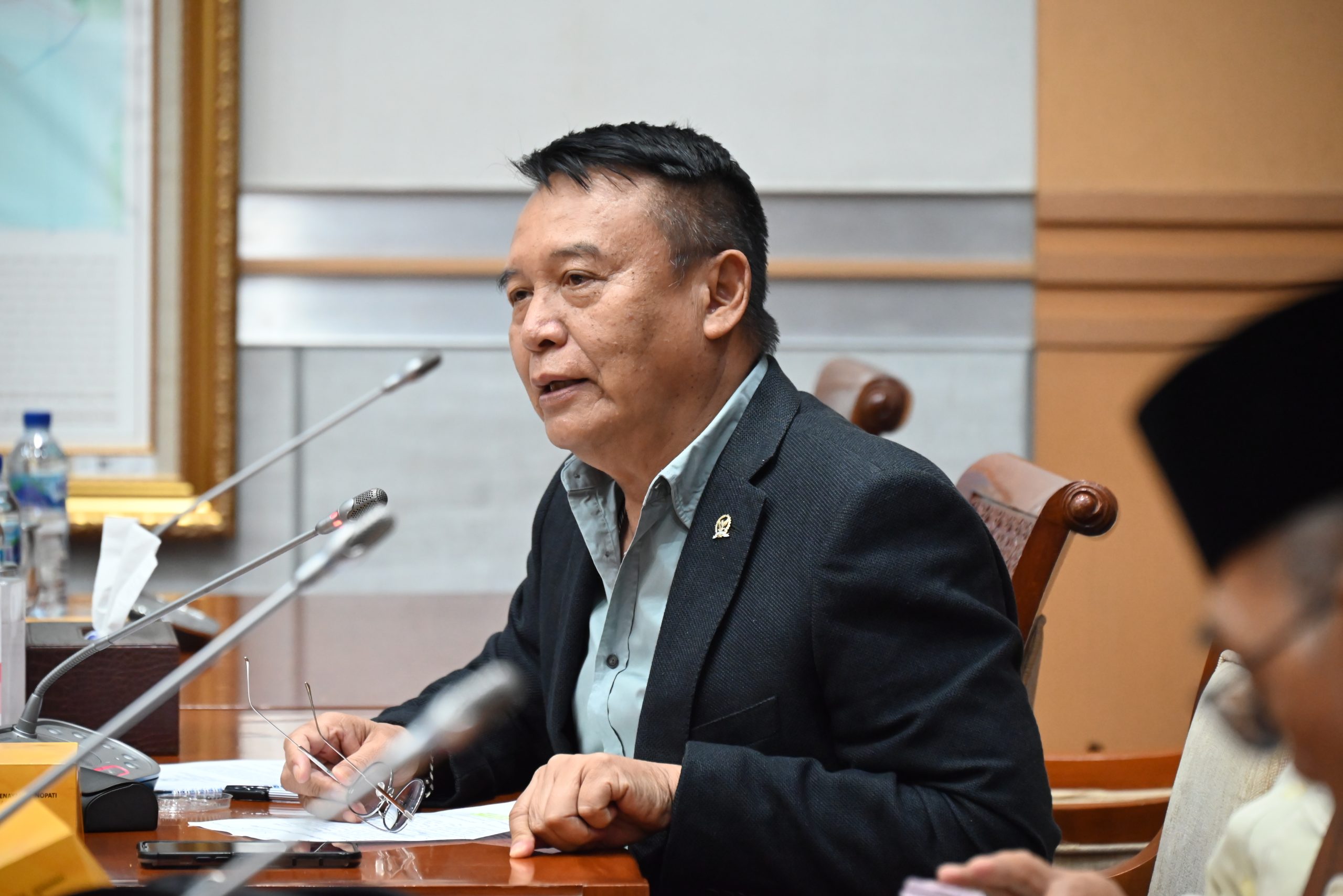 TB Hasanuddin Tolak Pendirian Pangkalan Militer Rusia di RI, Khawatir Picu Ketegangan Kawasan