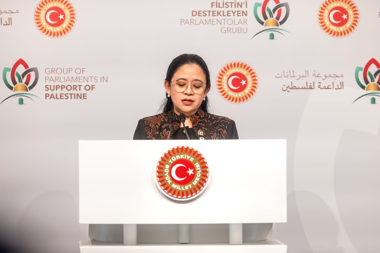 Melalui Forum Parlemen Bela Palestina, Puan Desak Israel Hentikan Serangan di Gaza