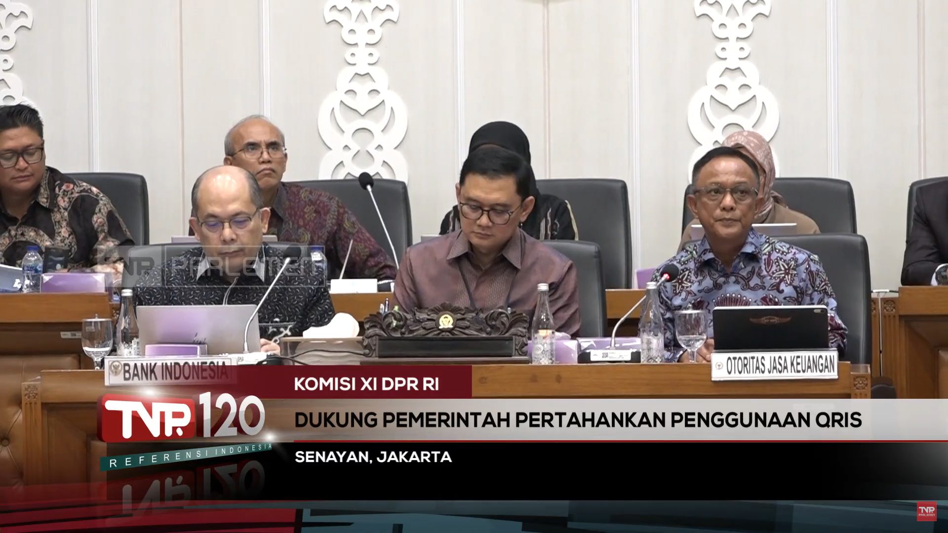 Komisi XI DPR RI : Dukung Pemerintah Pertahankan Penggunaan QRIS – TVR 120