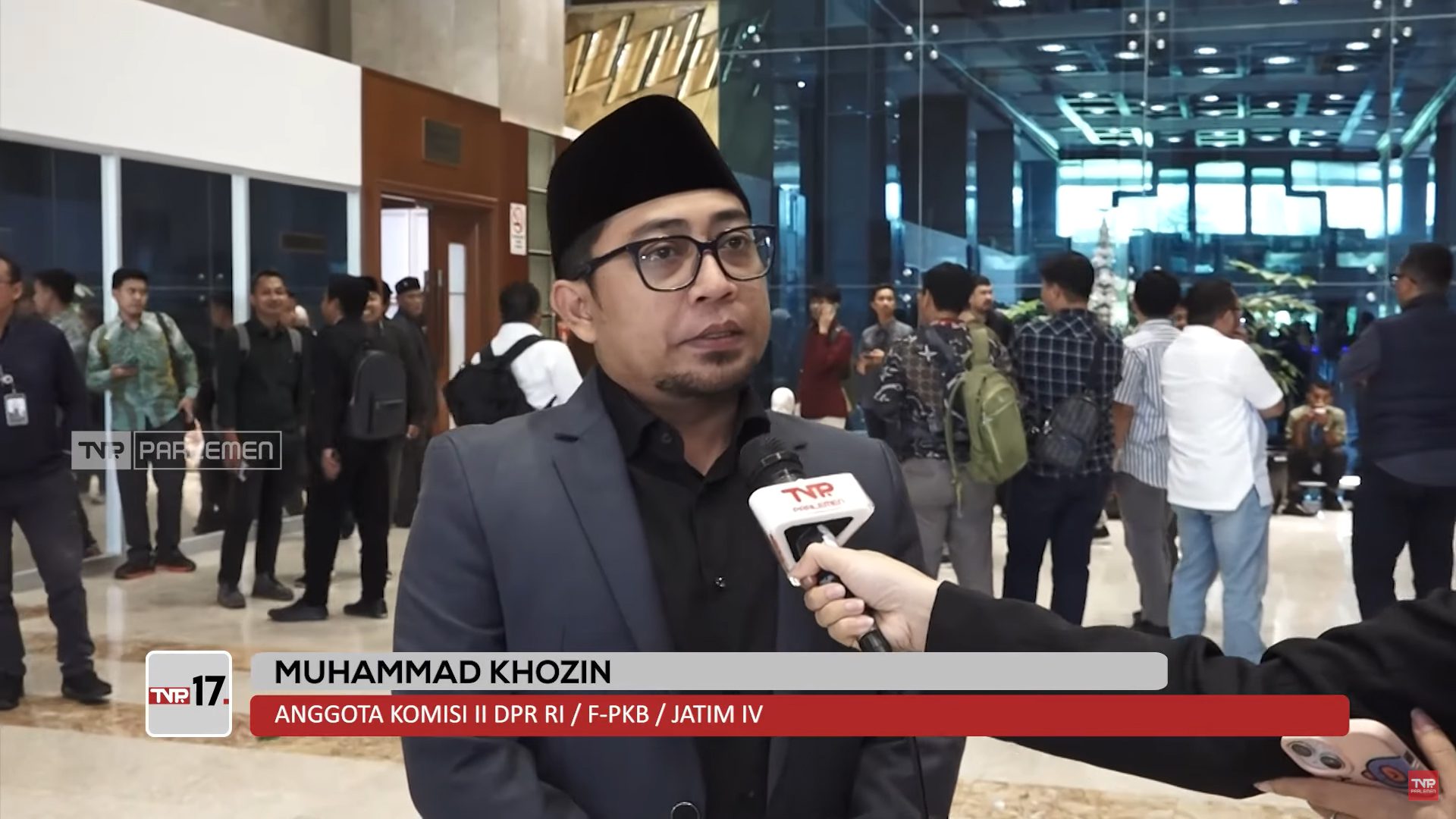 Polemik Penambahan Usia Pensiun ASN Hingga 70 Tahun – TVR 17