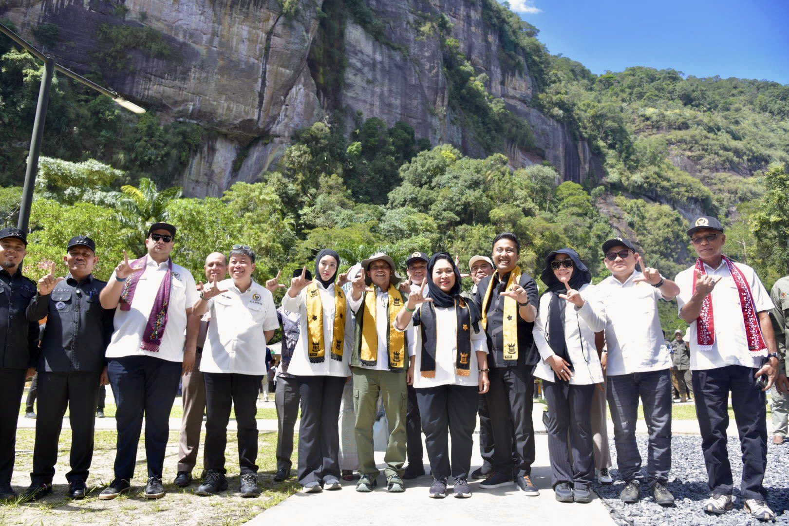 Bukan Sekadar Konservasi, Perhutanan Sosial Juga Jadi Solusi Ekonomi Bagi Masyarakat