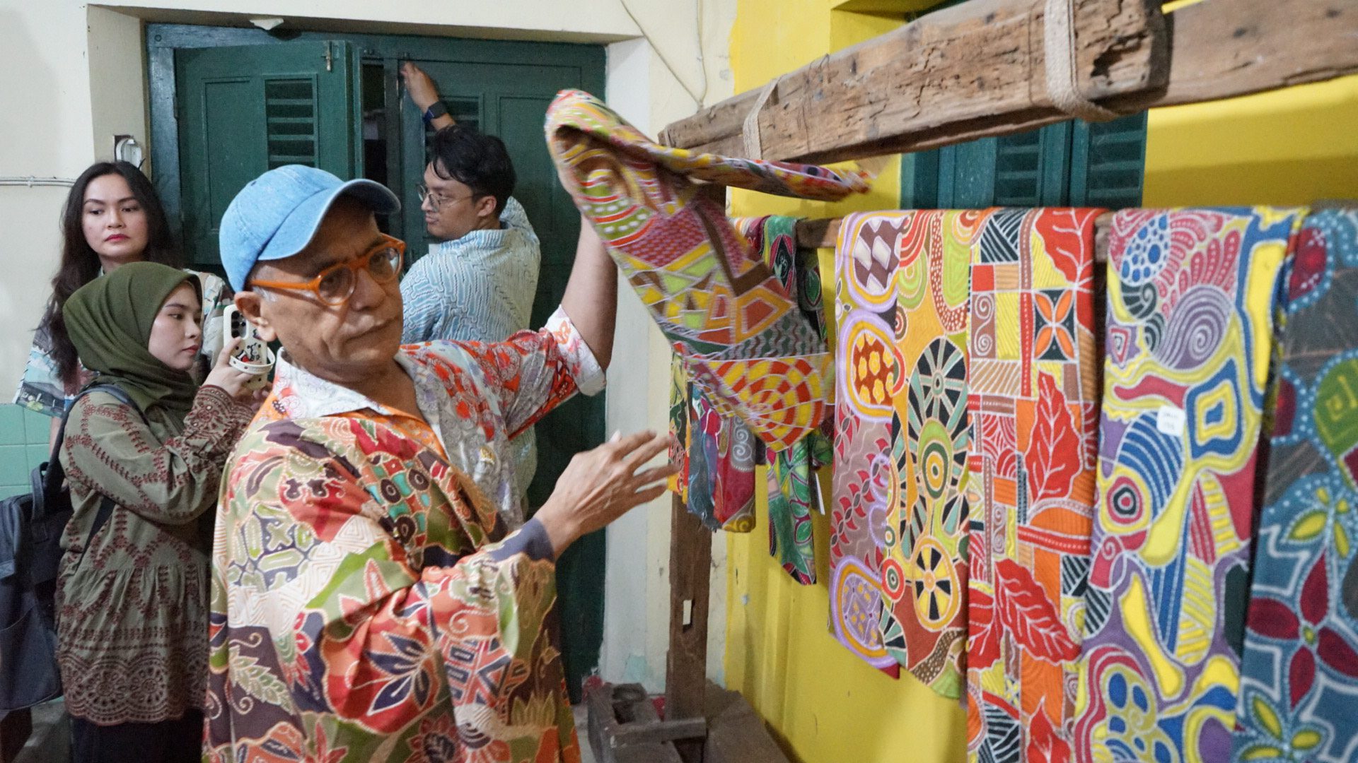 Digitalisasi Jadi Kunci Edukasi Batik yang Relevan bagi Generasi Muda