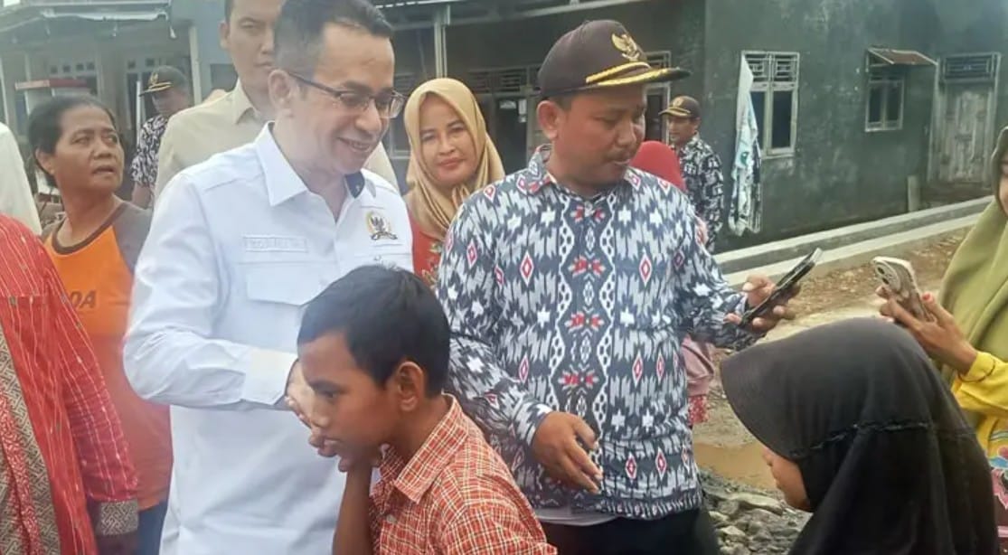 Dapat Curhat Warga Soal Banjir Rob di Pemalang, Rizal Bawazier Dorong Pemerintah Bangun Tanggul Laut
