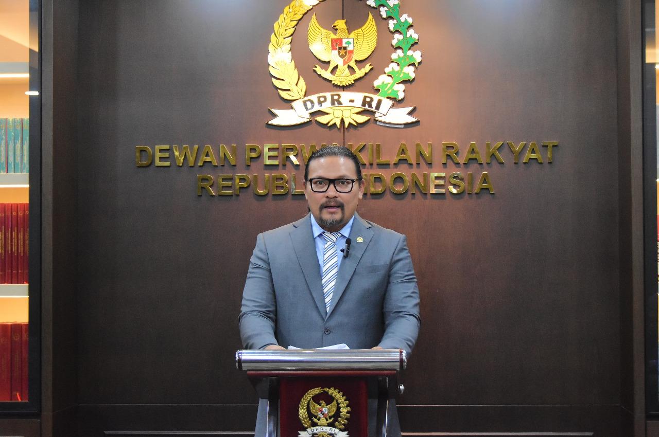 Berikan Keterangan di Sidang MK, DPR Tegaskan UU Kelautan Tidak Bertentangan dengan Konstitusi