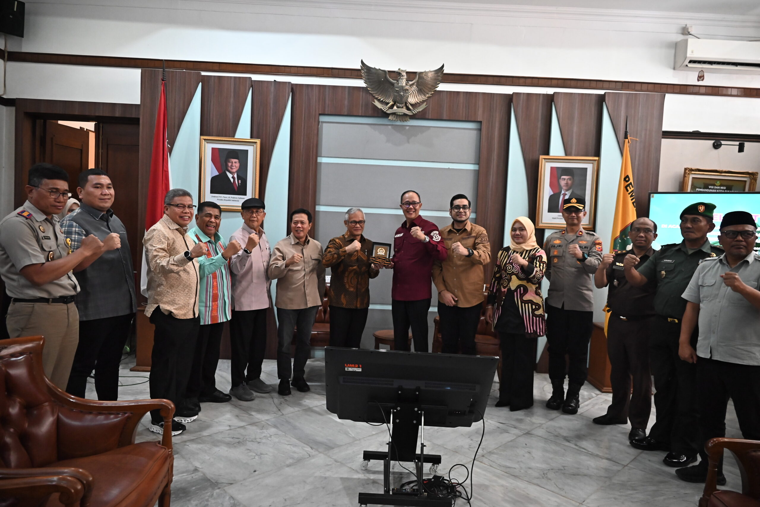 Aria Bima Apresiasi Kinerja, Inovasi, dan Transformasi Digital Kota Sukabumi