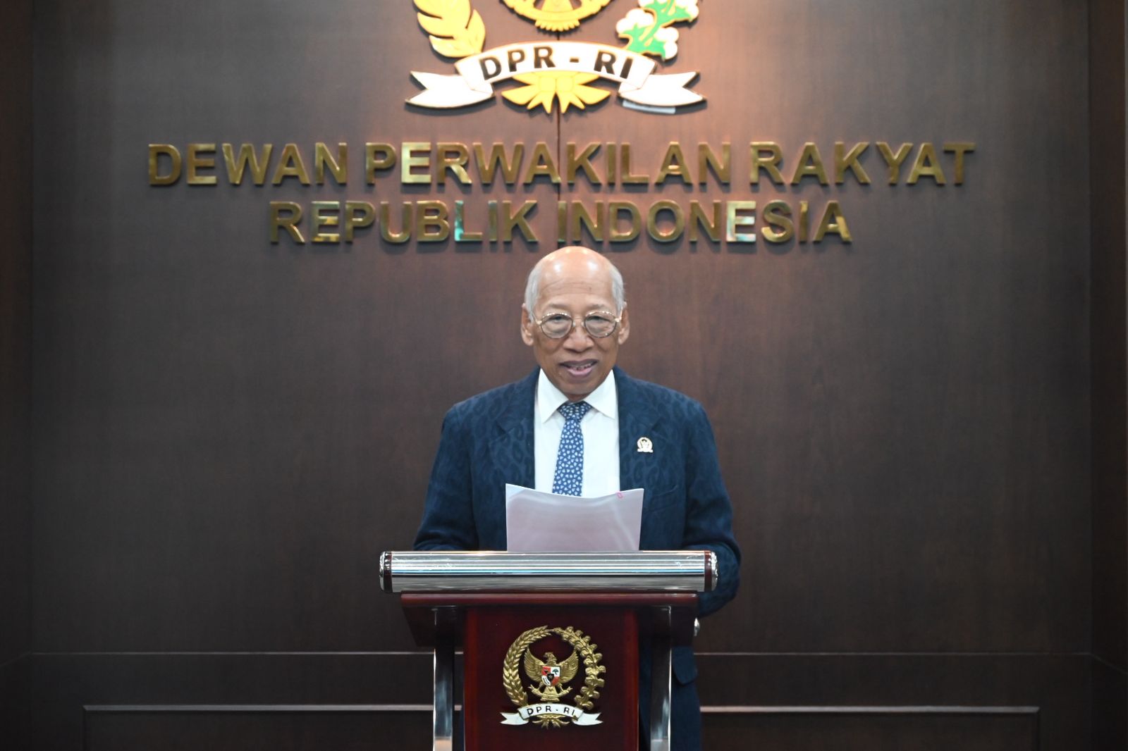 DPR Tegaskan Isu Bahasa dalam Kontrak Internasional di UU 24/2009 Tidak Bertentangan dengan Konstitusi