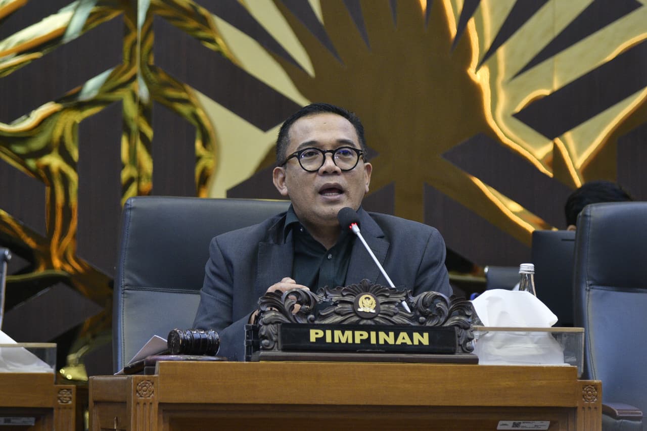 Baleg Serap Masukan Akademisi UGM dan UKI Guna Penyempurnaan RUU Kadin