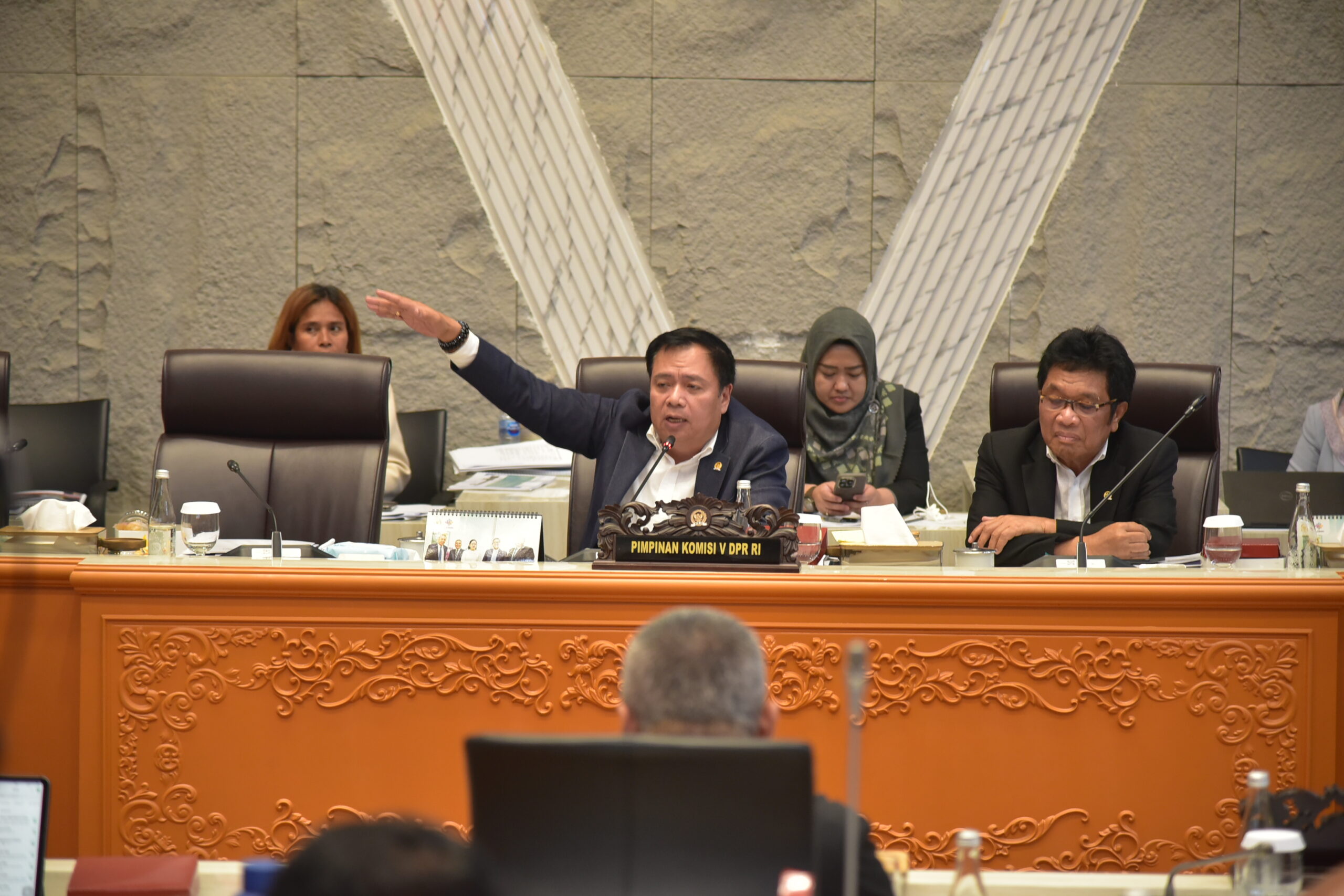 Komisi V Minta BMKG Optimalkan Informasi Peringatan Dini Bencana hingga ke Pelosok Desa