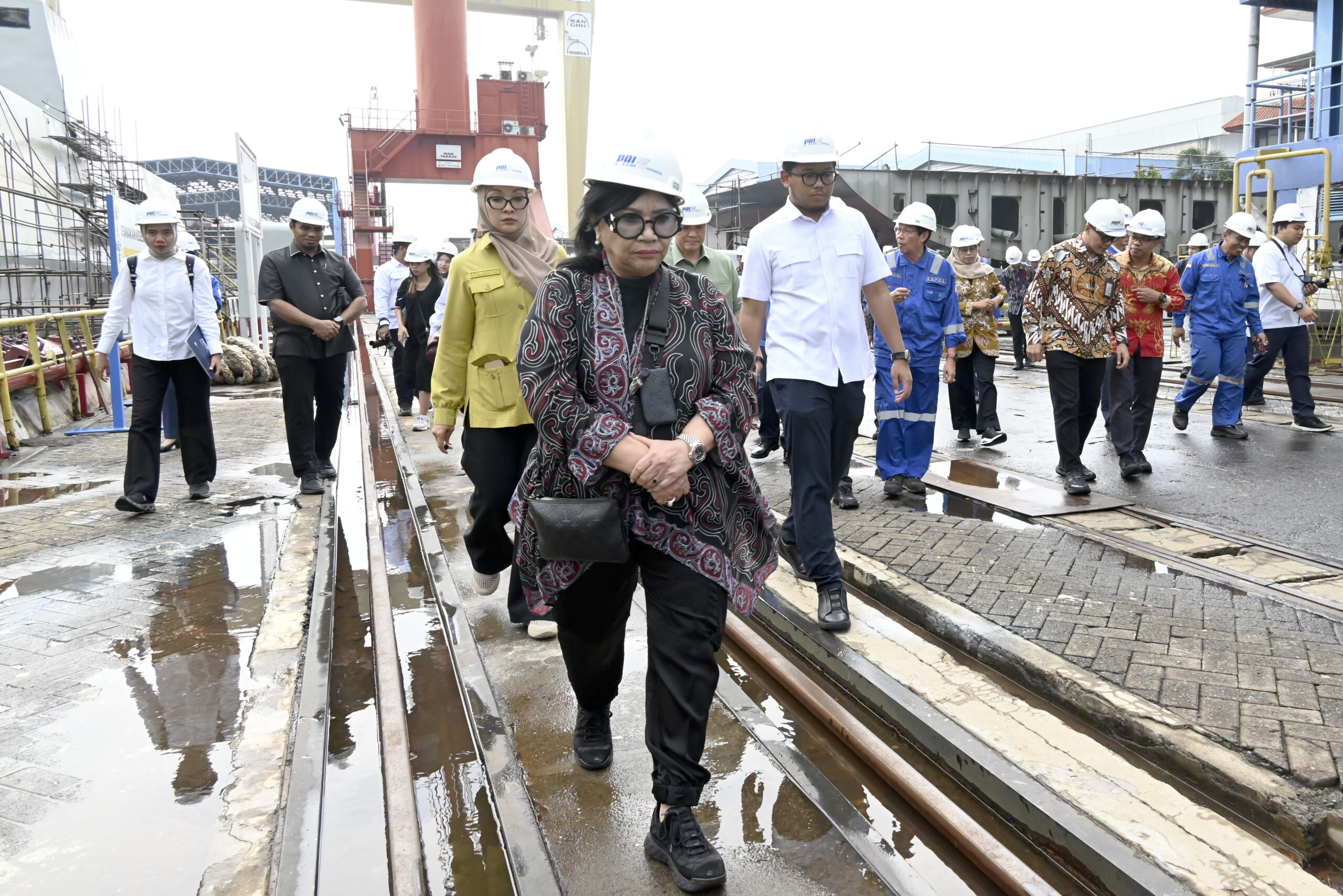 Kunjungi PT PAL Surabaya, Komisi VII Dorong Kemandirian Industri Pertahanan