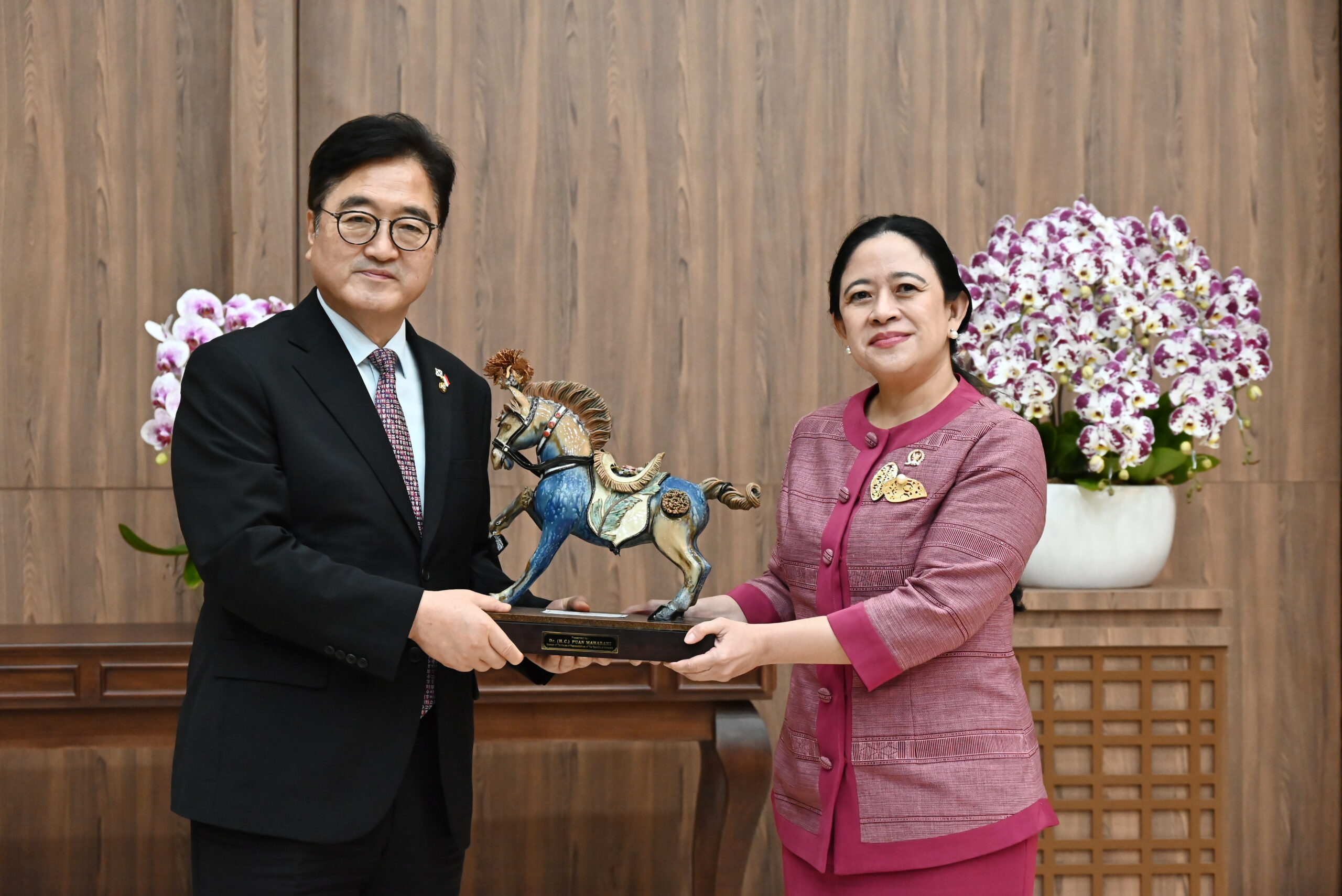 Sambut Ketua Majelis Nasional Korea, Puan Soroti Perlindungan PMI