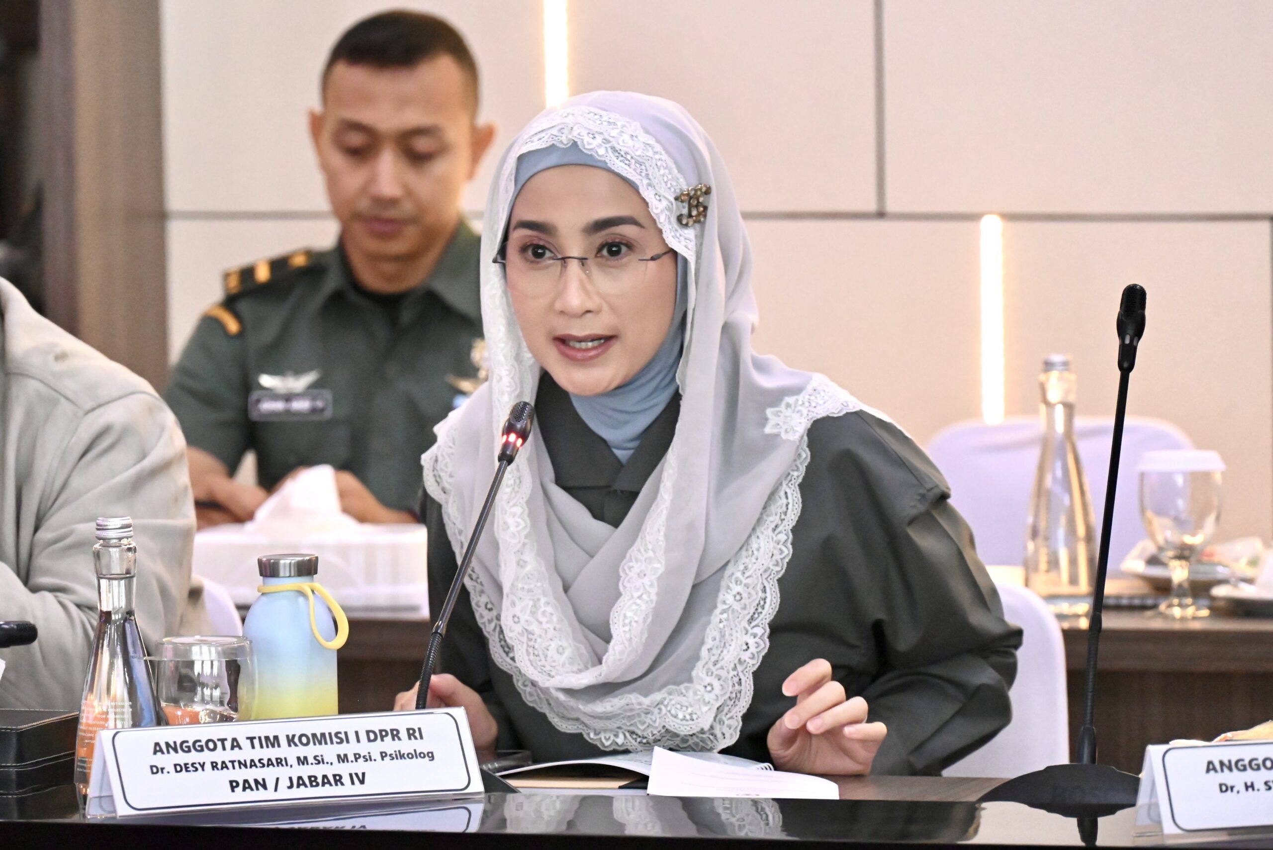 Desy Ratnasari Soroti Minimnya Penerbang Perempuan di Puspenerbad: Pembinaan Karier Harus Setara!