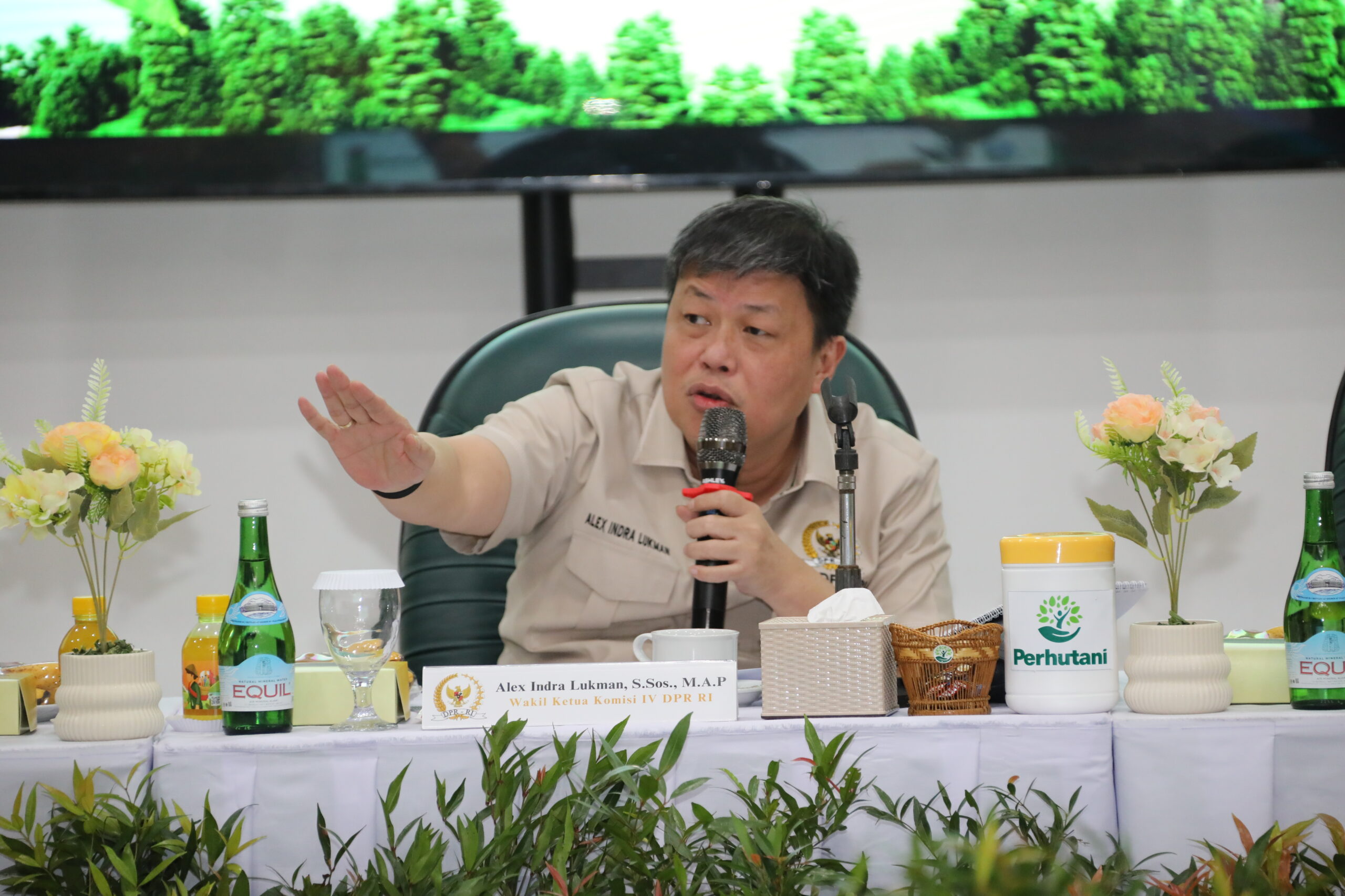 Hutan di Jawa Perlu Inovasi agar Lestari & Sejahterakan Rakyat