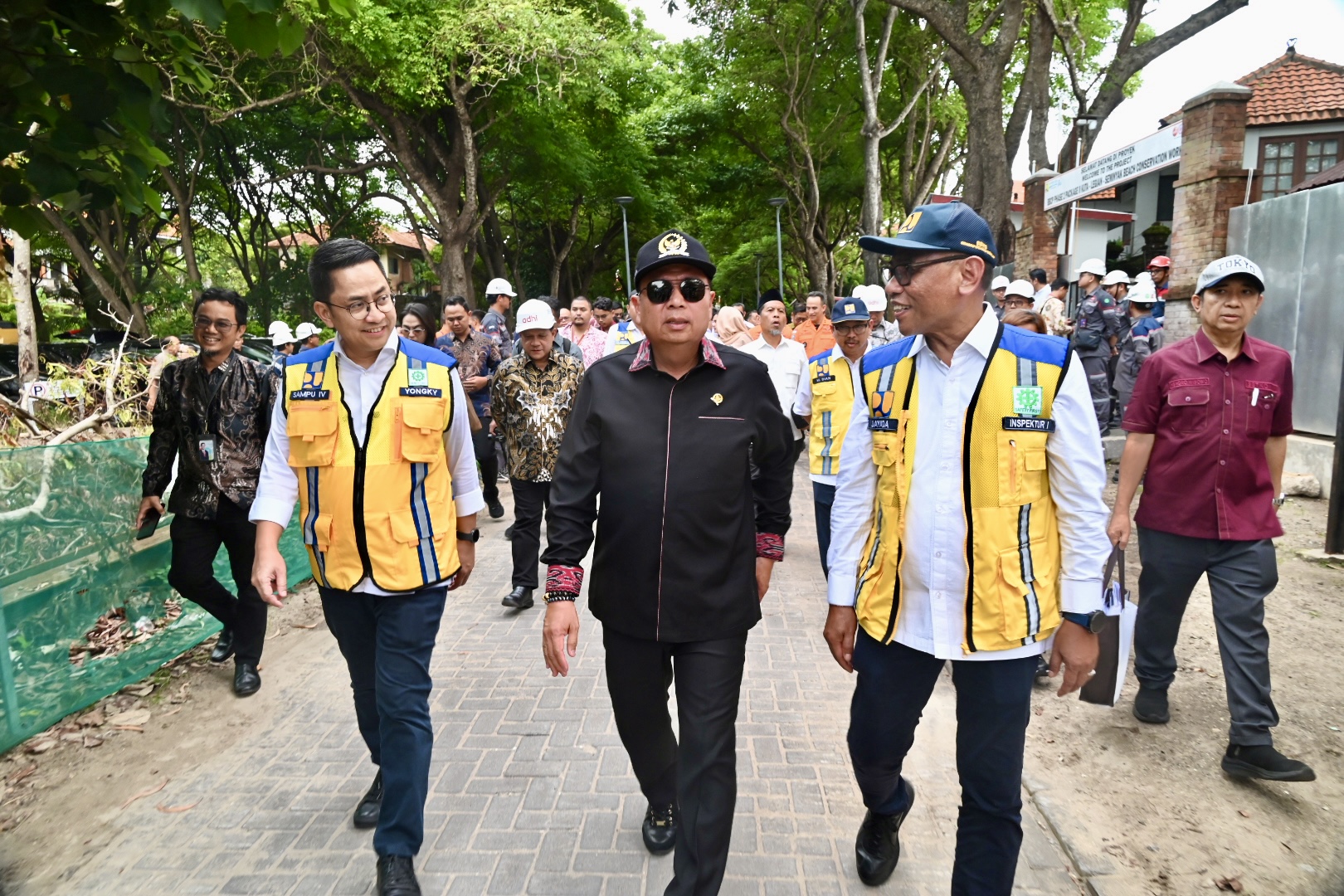 Target Rampung November, Lasarus Pastikan Reklamasi Pantai Kuta Gunakan Metode Terbaik