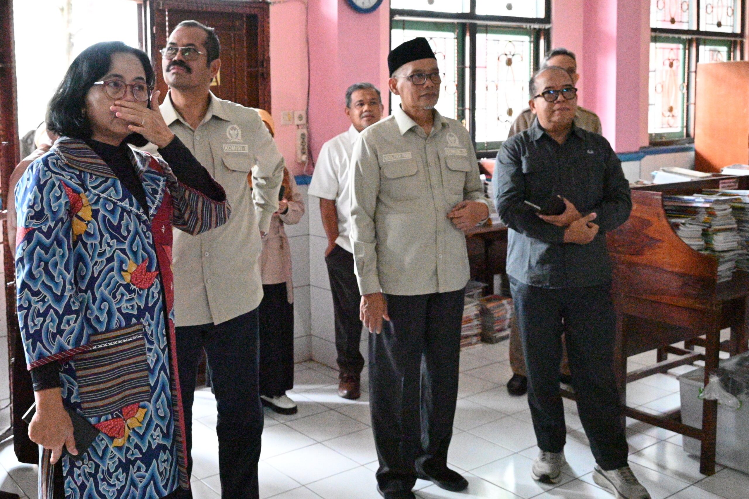 Abdul Fikri Faqih Soroti Kondisi Memprihatinkan Perpustakaan SDN 1 Ungaran