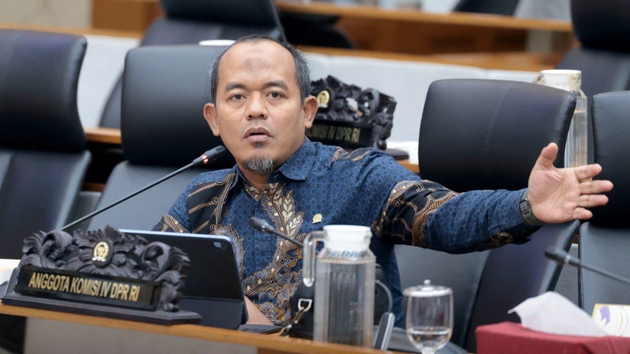 Salurkan Masker hingga Tabung Oksigen, Riyono Bantu Masyarakat Kalbar-Kalteng dari Musibah Karhutla