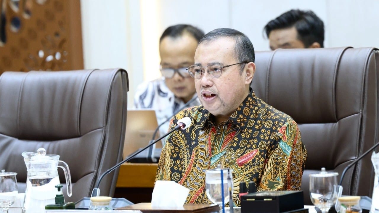 Yahya Zaini Tekankan Perlindungan Kesehatan Masyarakat Terdampak Karhutla