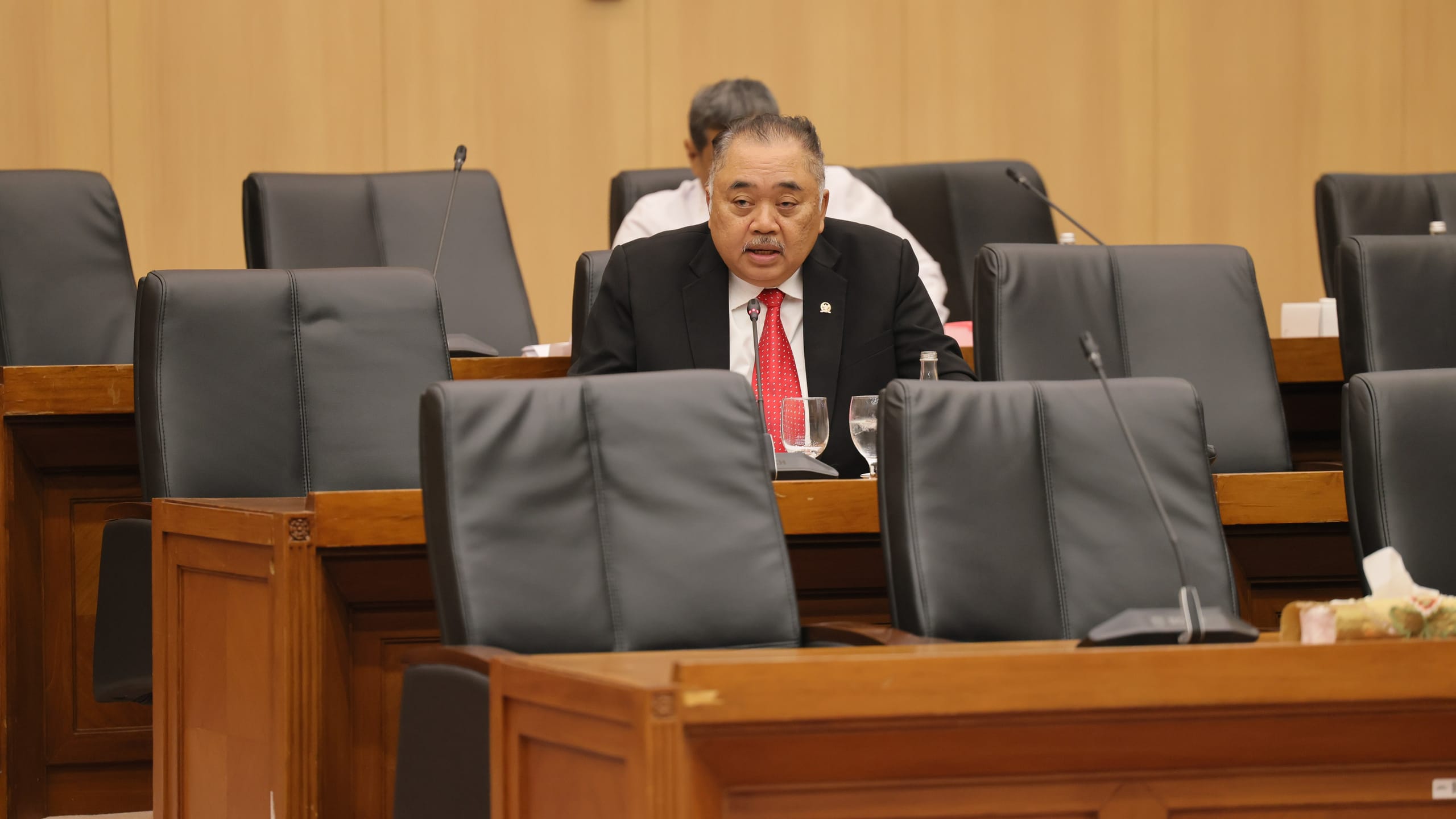 Ateng Sutisna Desak Pengalihan Gas ke Dalam Negeri Beri Manfaat Nyata bagi Rakyat